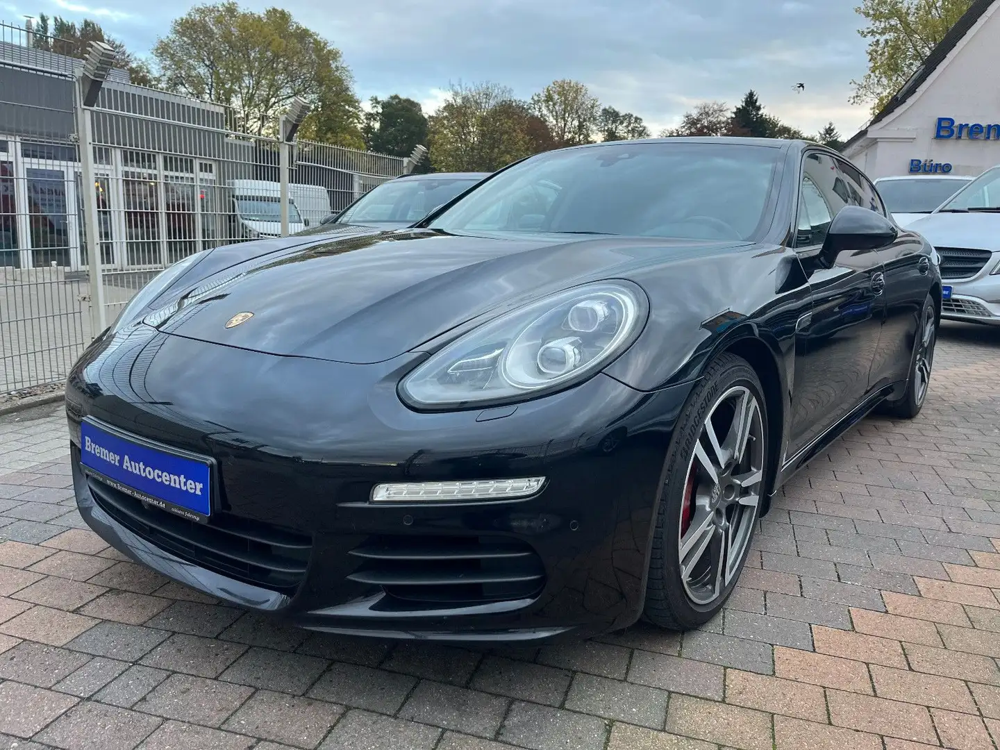 Porsche Panamera 3,0 Diesel ,Navi,Soft-Clos,20",360-Kame Schwarz - 1