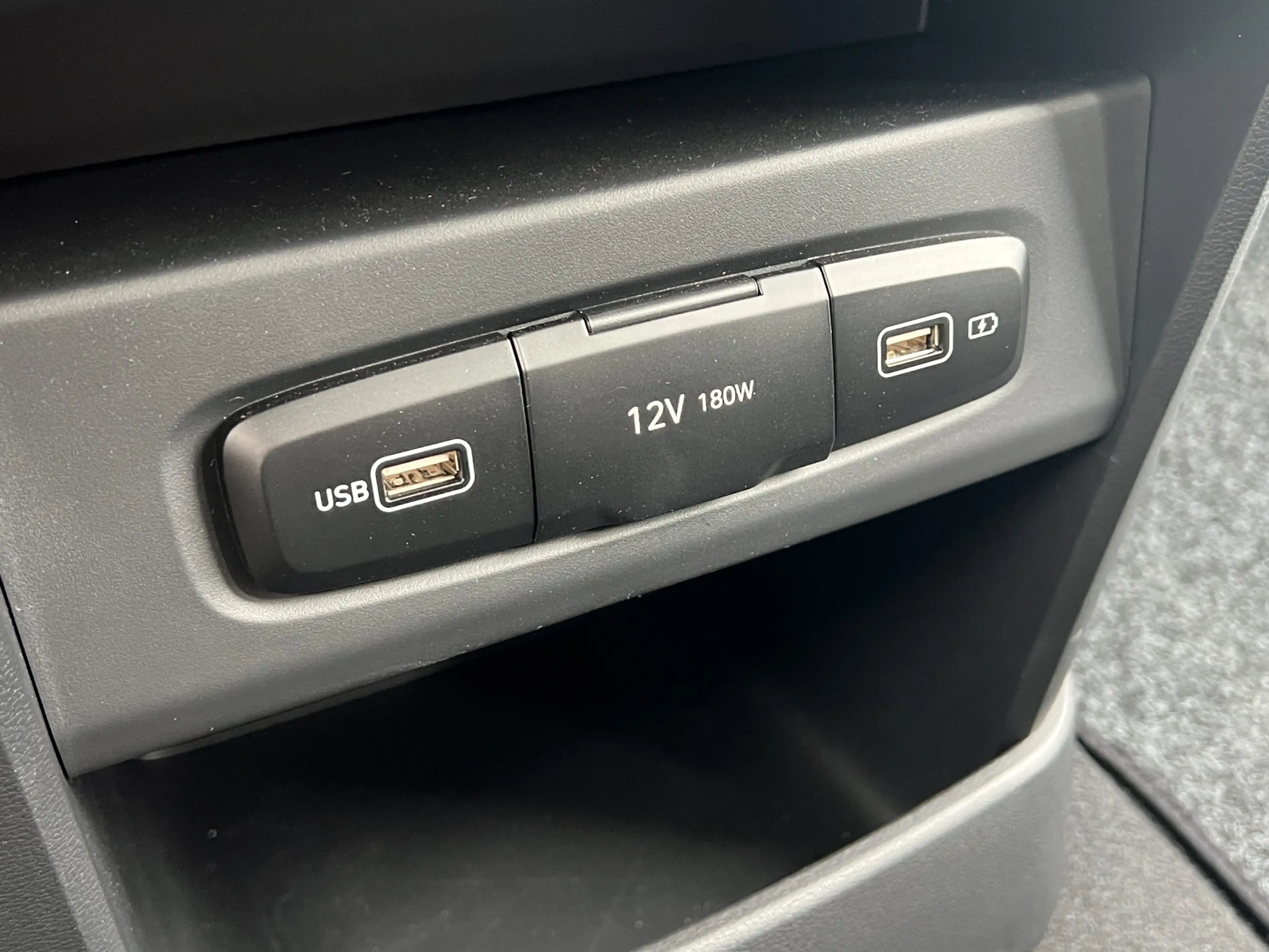 Hyundai STARIA 2.2 Dubbele Cabine 6 pers Aut. Camera | 6 pers Dub — photo 26