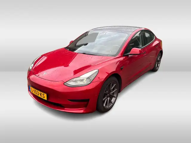 Tesla Model 3 Standard RWD Plus 60 kWh / FACELIFT / Autopilot /