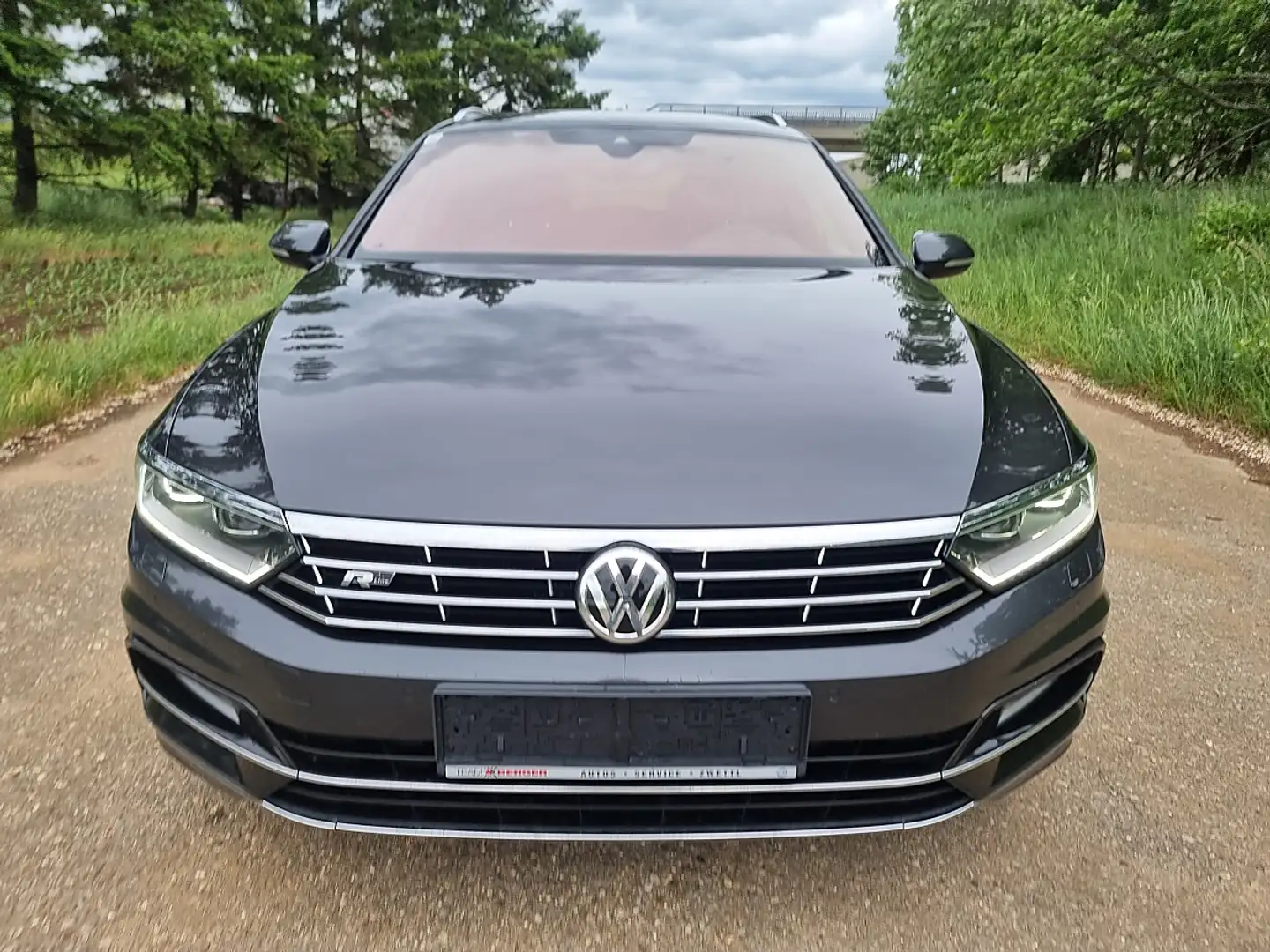 Volkswagen Passat **R-LINE ** Highline 2,0 TDI SCR DSG**Mwst ausw... Grau - 2