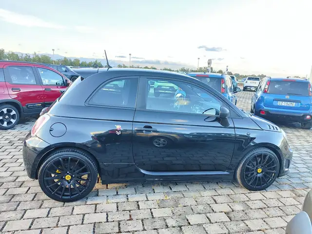 Abarth 595 view 8