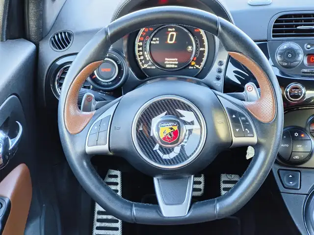 Abarth 595 view 11