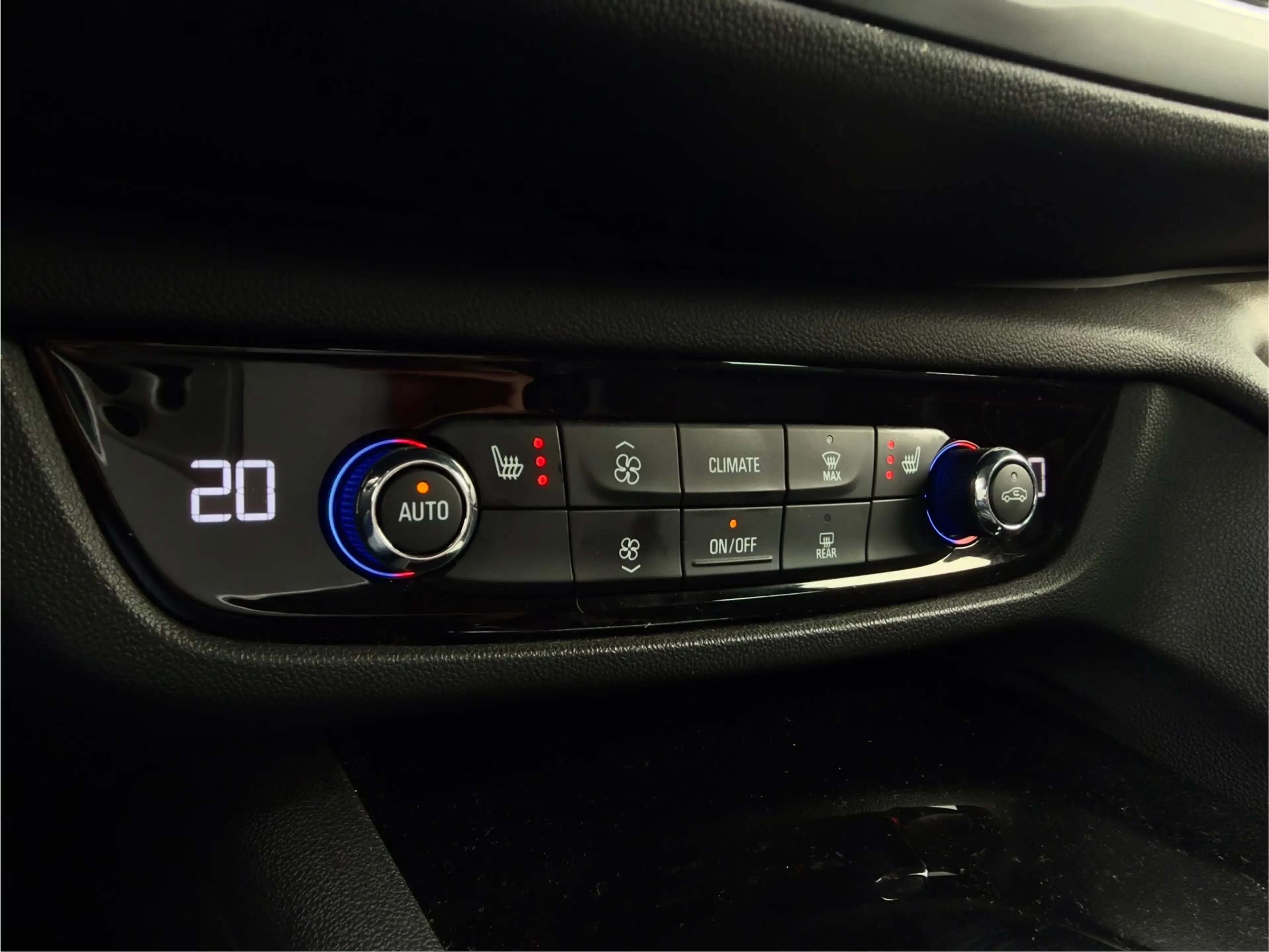 Opel Insignia B 2.0 GRADSPORT AUTOMATIK NAVI R.KMR SPUR.ASST — photo 13