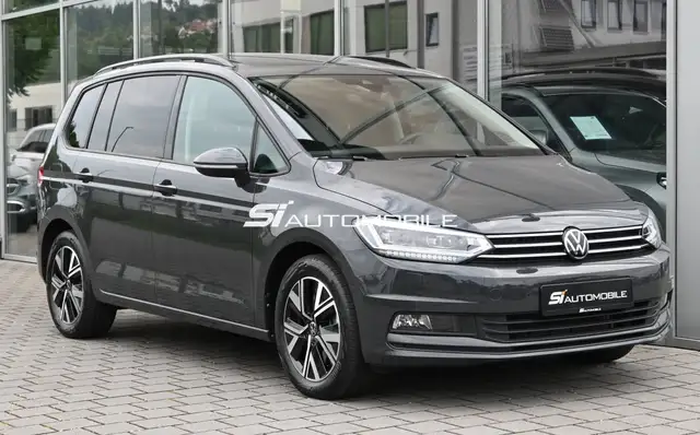 Volkswagen Touran view 7