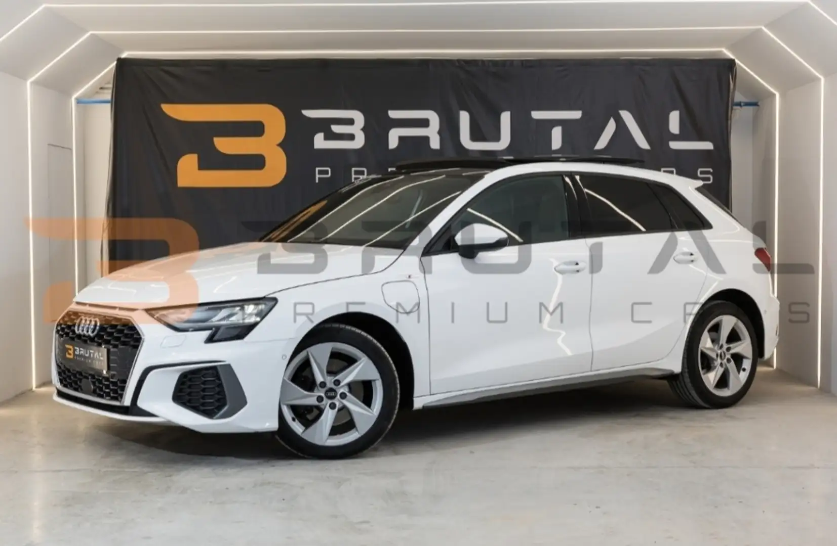Audi A3 Sportback 40 TFSIe S line S tronic Blanco - 1