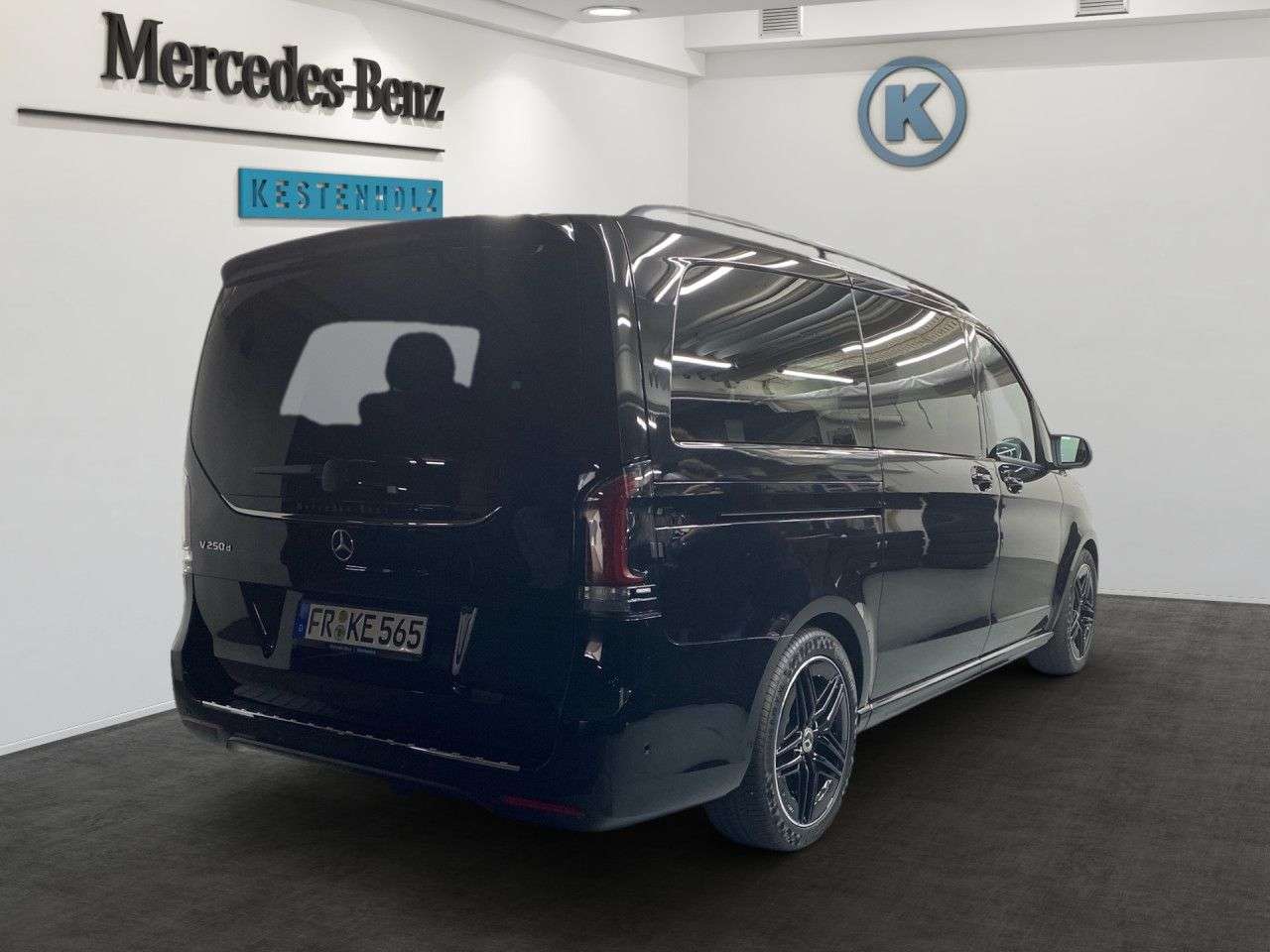 Mercedes-Benz V 250