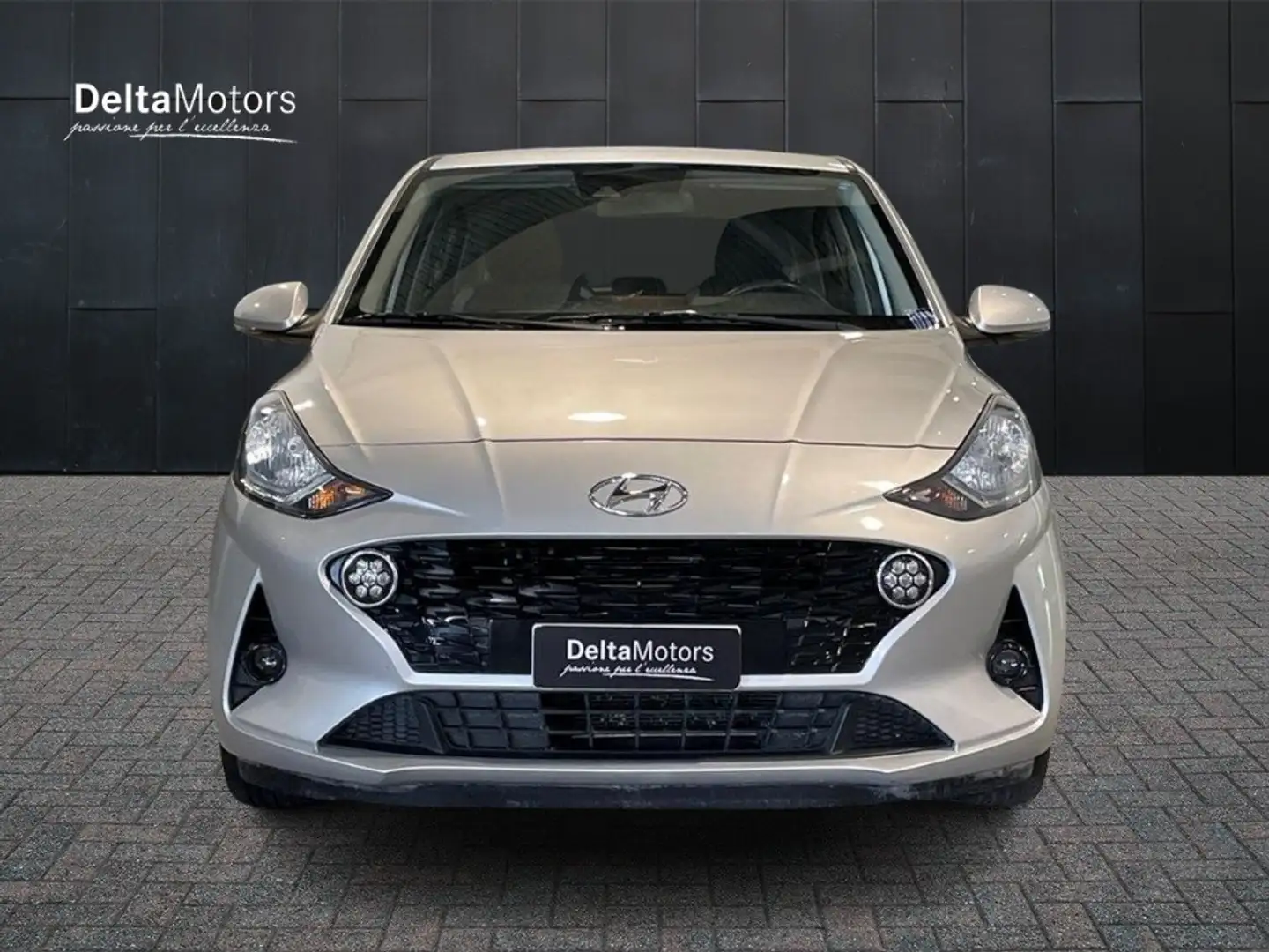 Hyundai i10 1.0 MPI Tech Grigio - 2