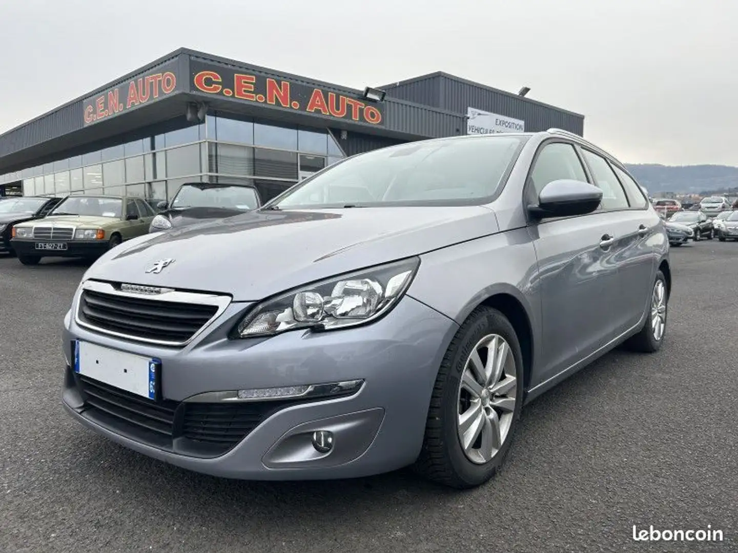 Peugeot 308 1.6 BLUEHDI 120CH ACCESS BUSINESS S&S Grijs - 1