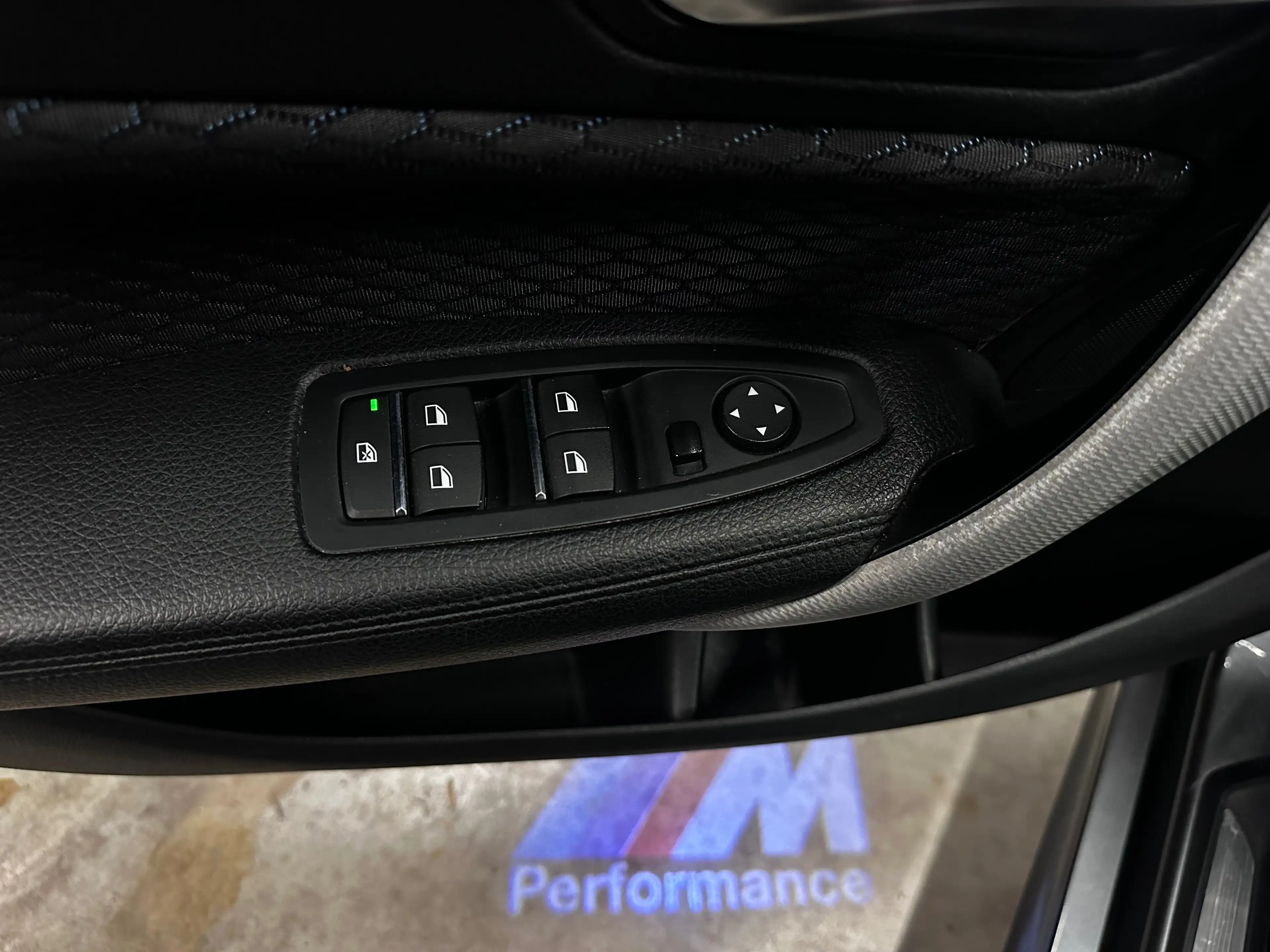 BMW 118 118i Pack M - Automatique — photo 15