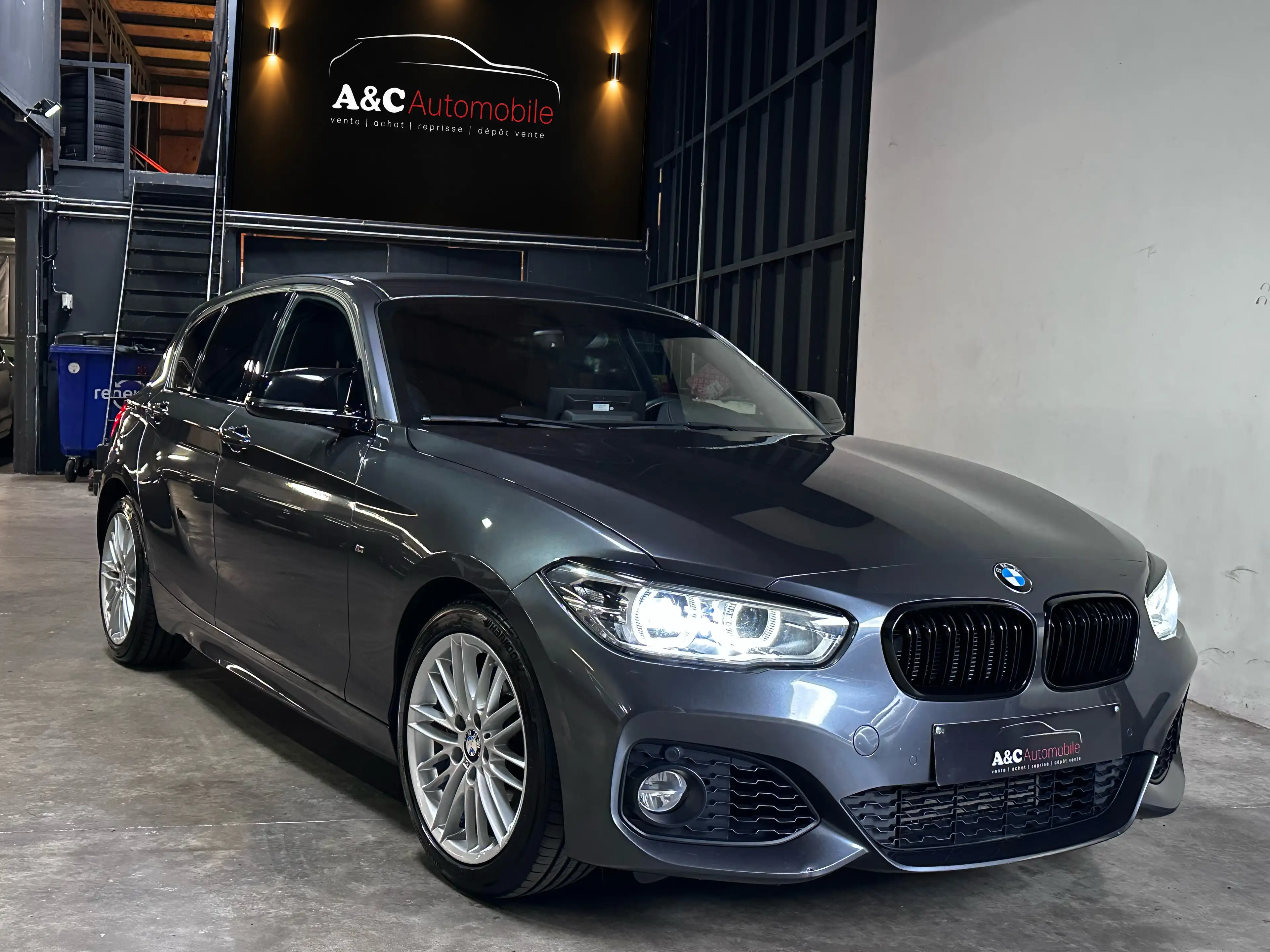BMW 118 118i Pack M - Automatique — photo 2