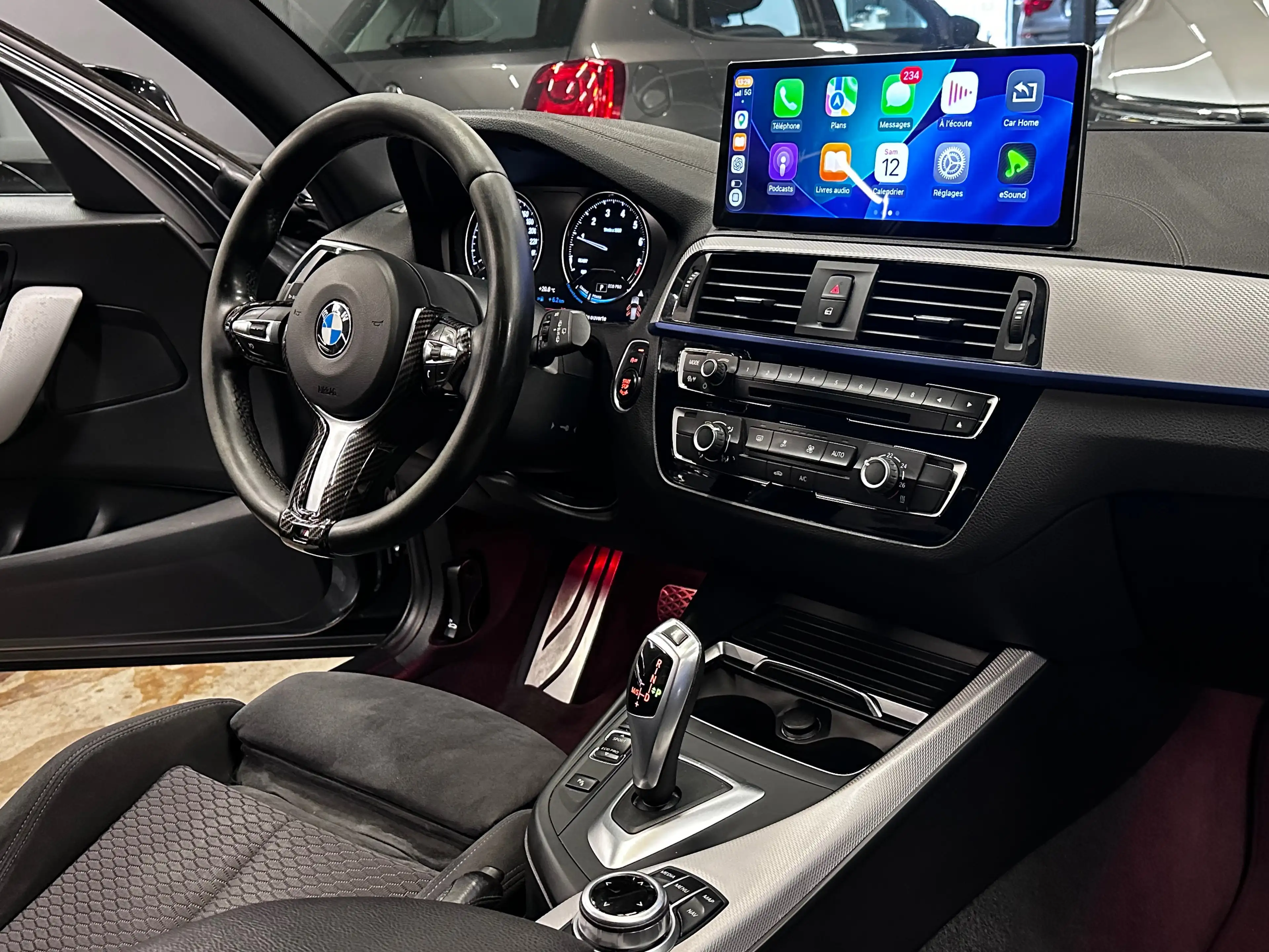 BMW 118 118i Pack M - Automatique — photo 8