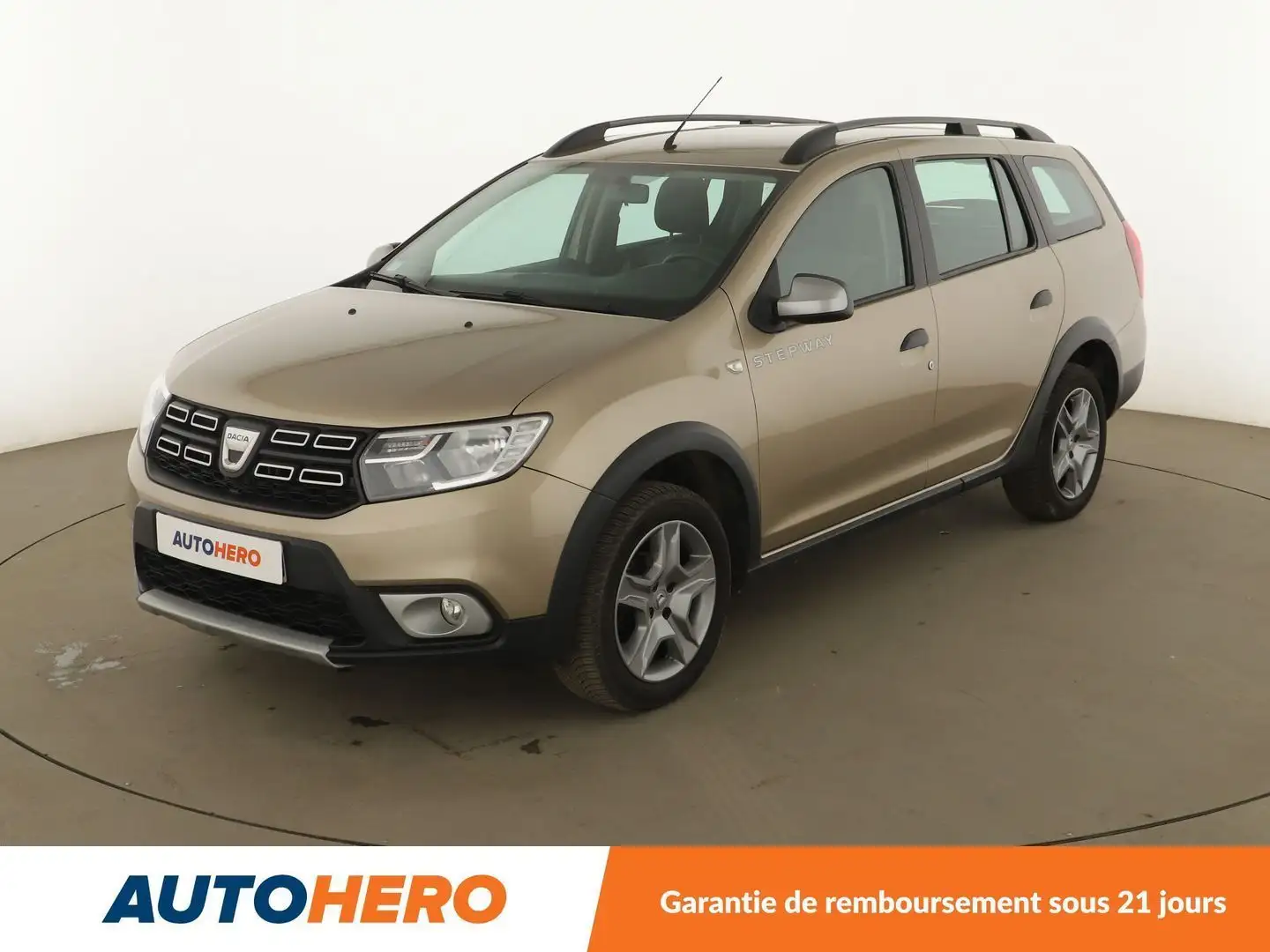 Dacia Logan 0.9 TCe Stepway Beige - 1