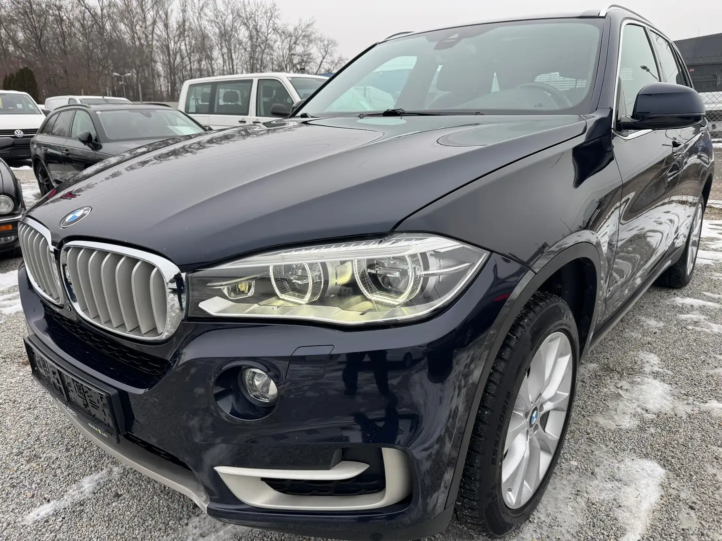 BMW X5 xDrive 40 d Bleu - 1