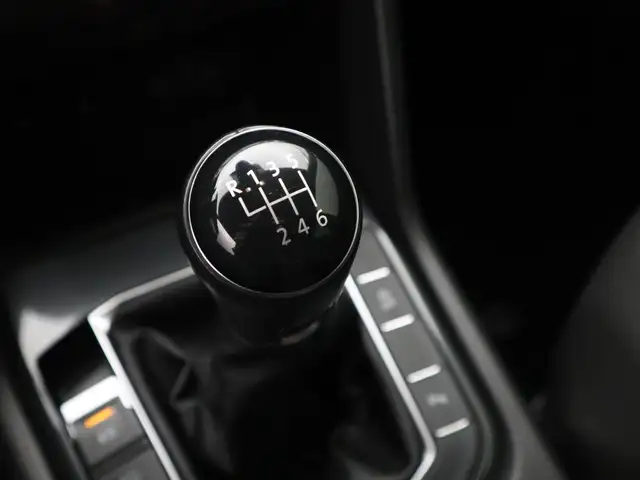 Volkswagen Tiguan view 14