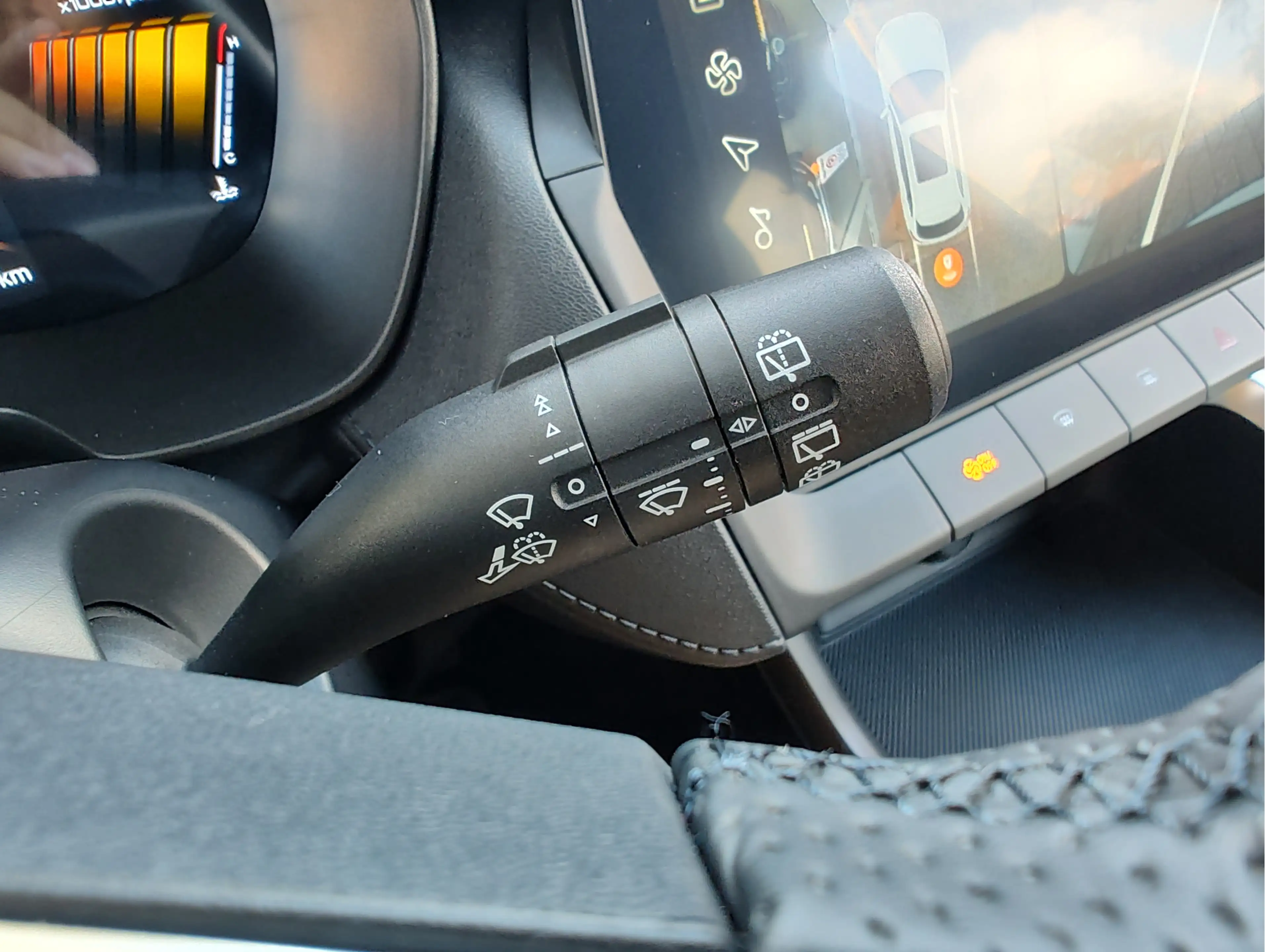 MG ZS MG Hybrid+ 1.5 HYBRID+ LUXURY 360 Camera | Keyless — photo 28