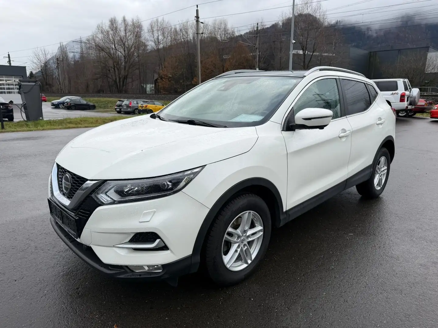Nissan Qashqai Qashqai 1,3 DIG-T Tekna Aut. Tekna Blanc - 1