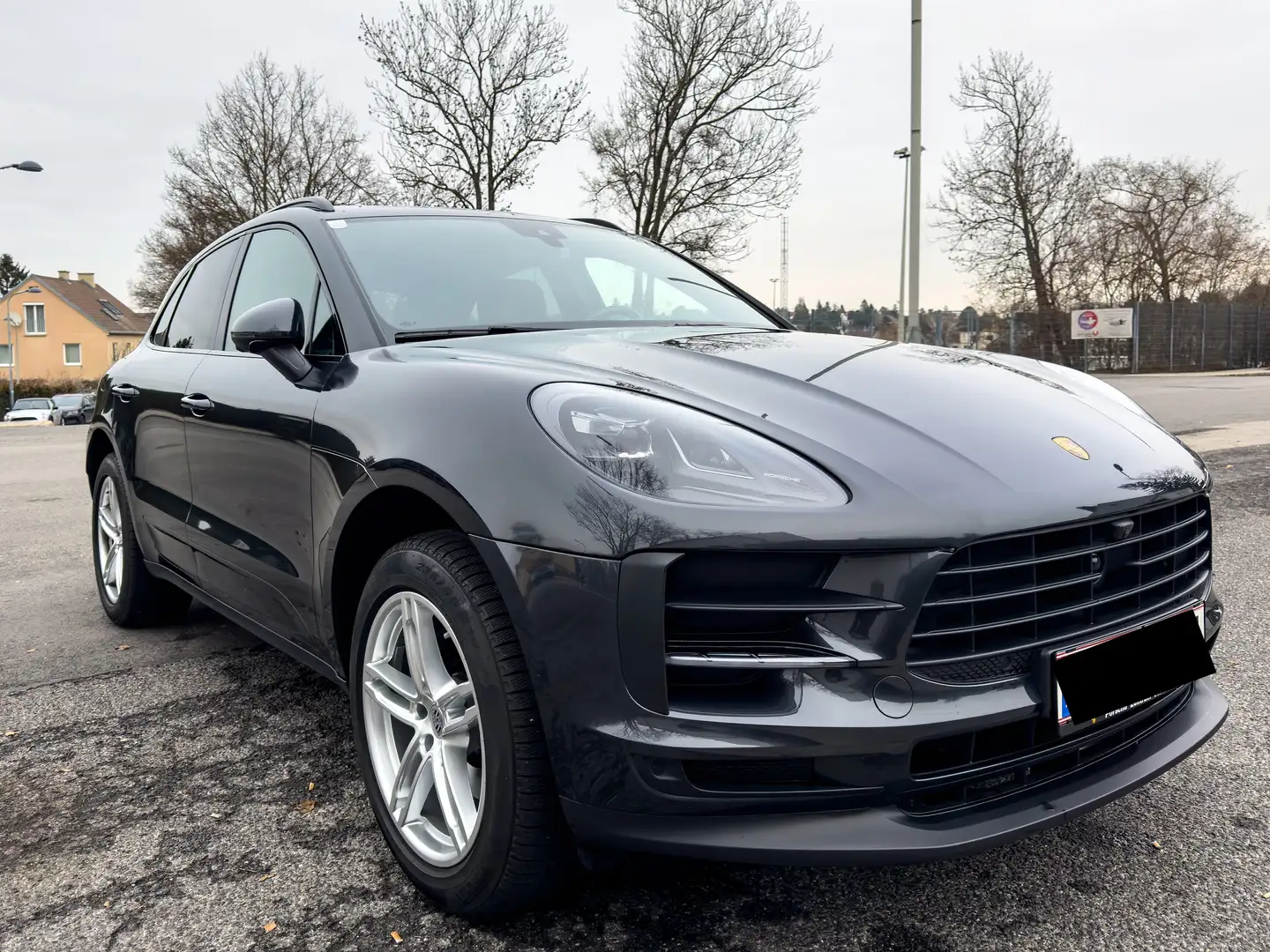 Porsche Macan APPROVED / 21 Zoll / AHK / 360°CAM / BOSE Grau - 1