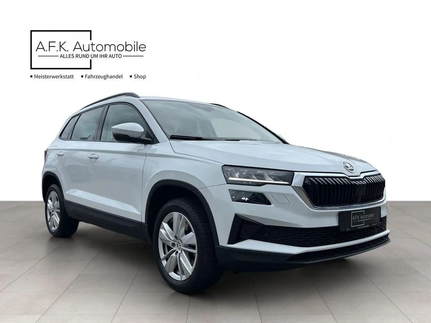 Skoda Karoq 1.5 TSI DSG | SELECTION | ACC | LANE+SIDE Weiß - 2
