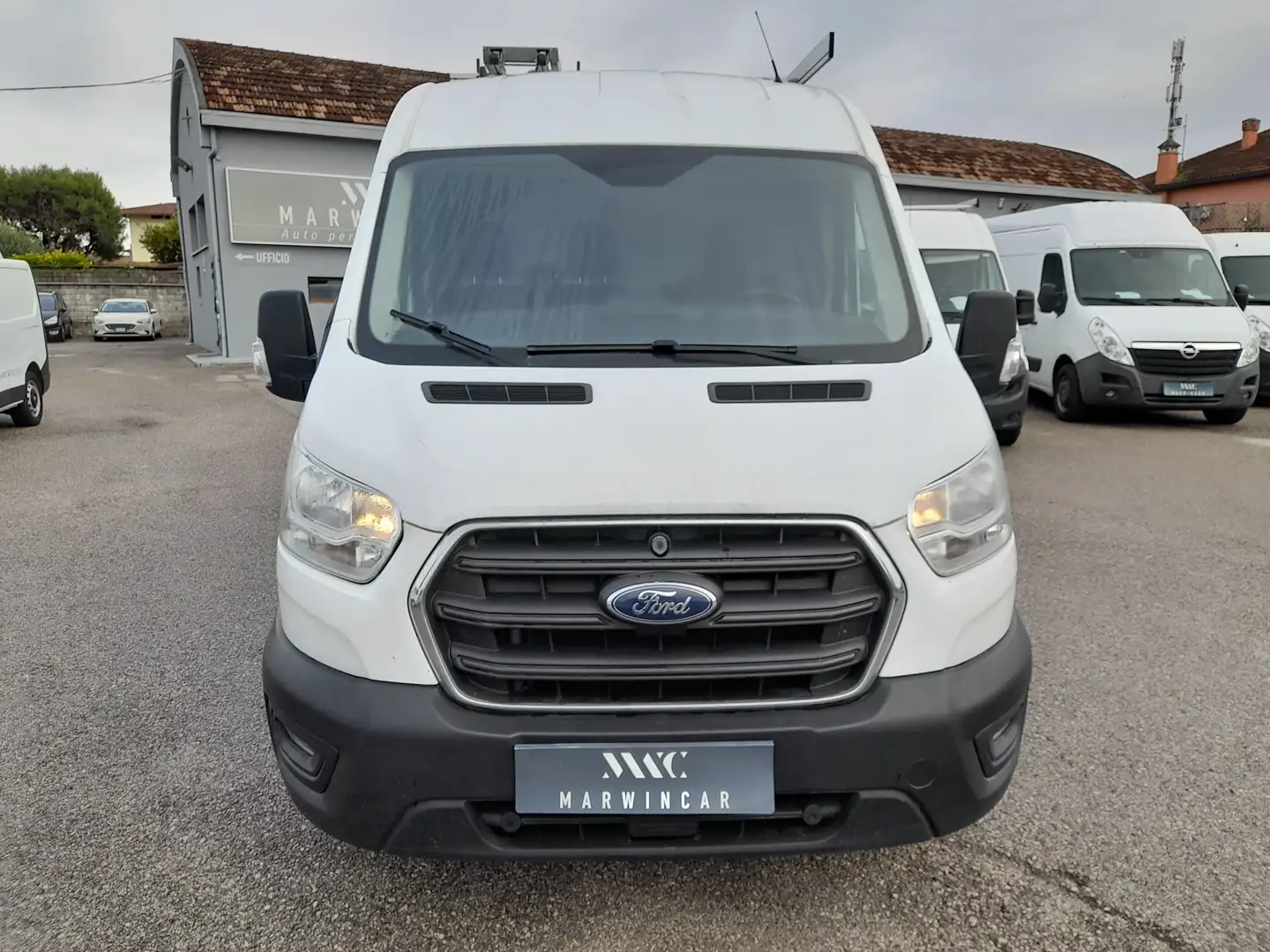 Ford Transit 350 L2H2 TREND 2.0 ECO MHEV 130CV L2 H2 Blanc - 2