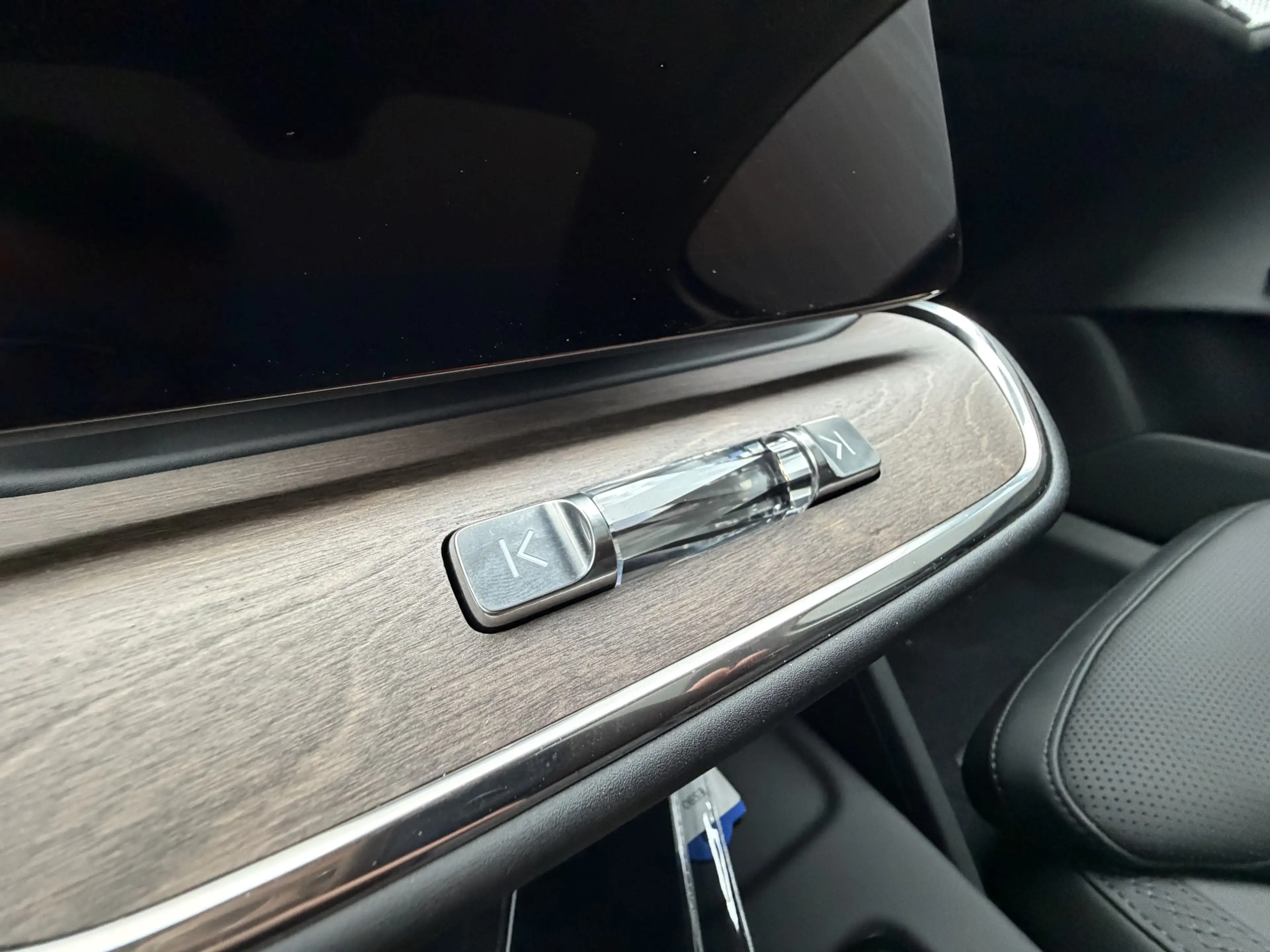 Volvo ES90 Single Motor Ext. R. Ultra Launch Edition 92 kWh P — photo 11