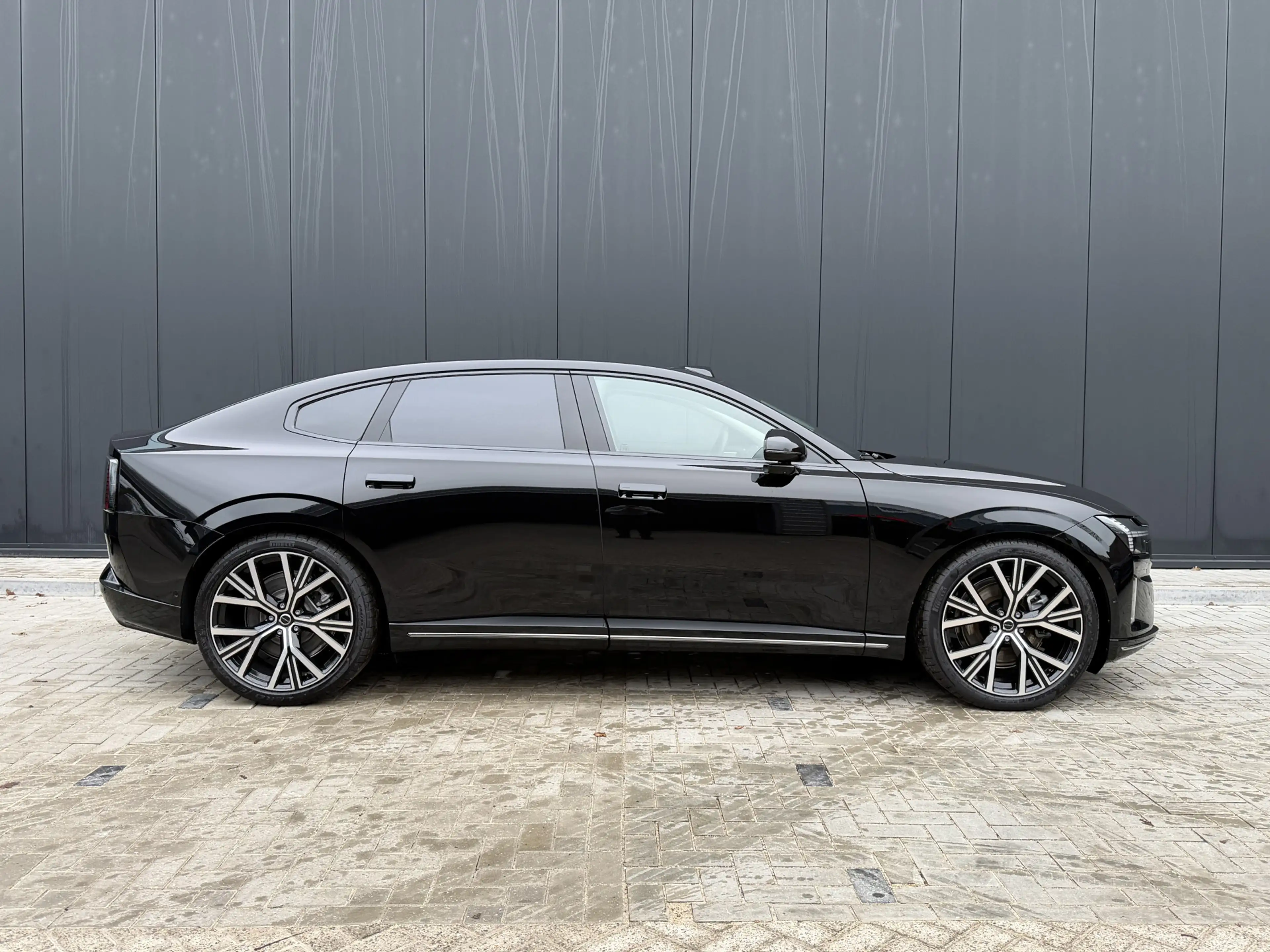 Volvo ES90 Single Motor Ext. R. Ultra Launch Edition 92 kWh P — photo 6