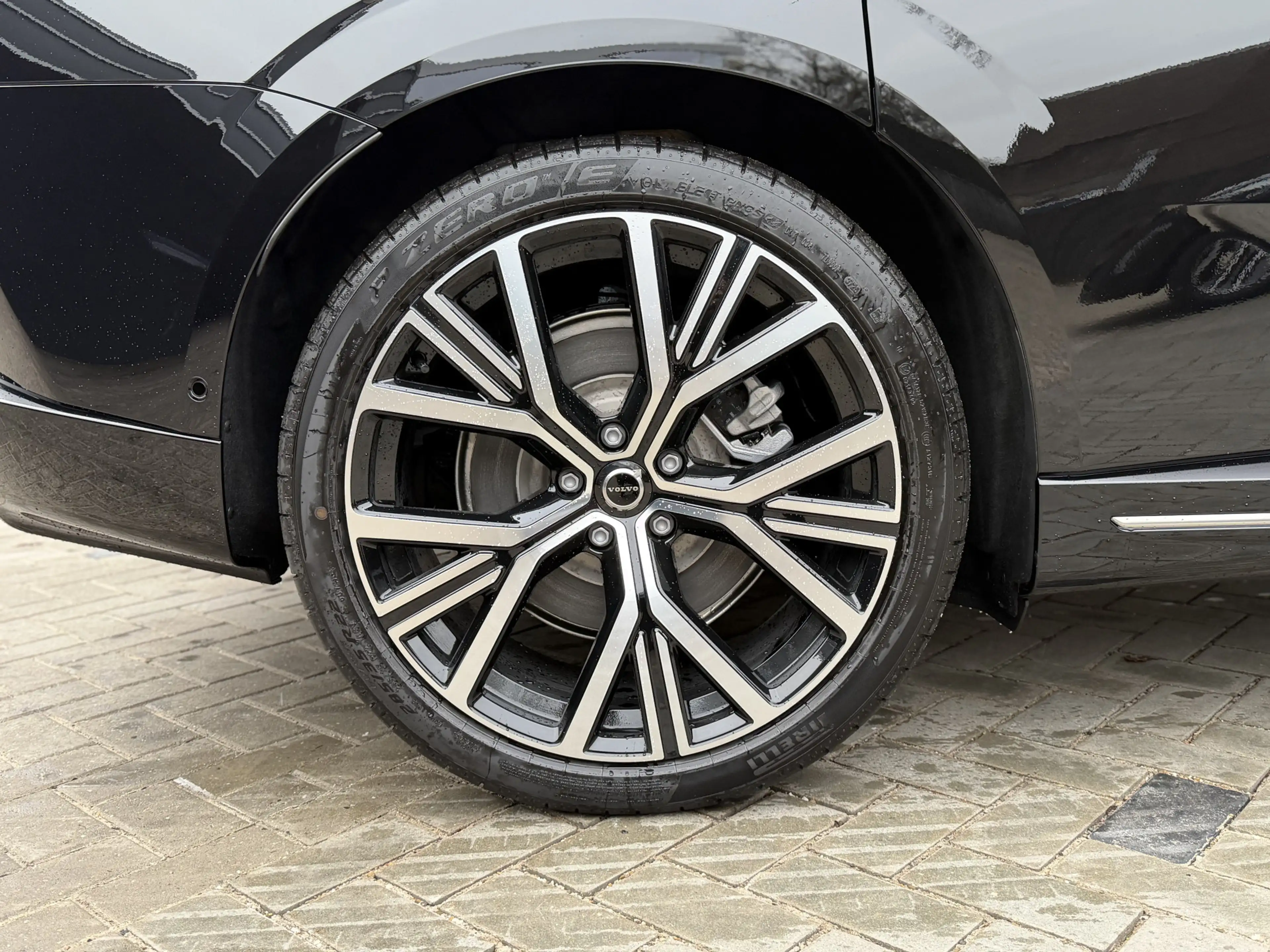 Volvo ES90 Single Motor Ext. R. Ultra Launch Edition 92 kWh P — photo 8
