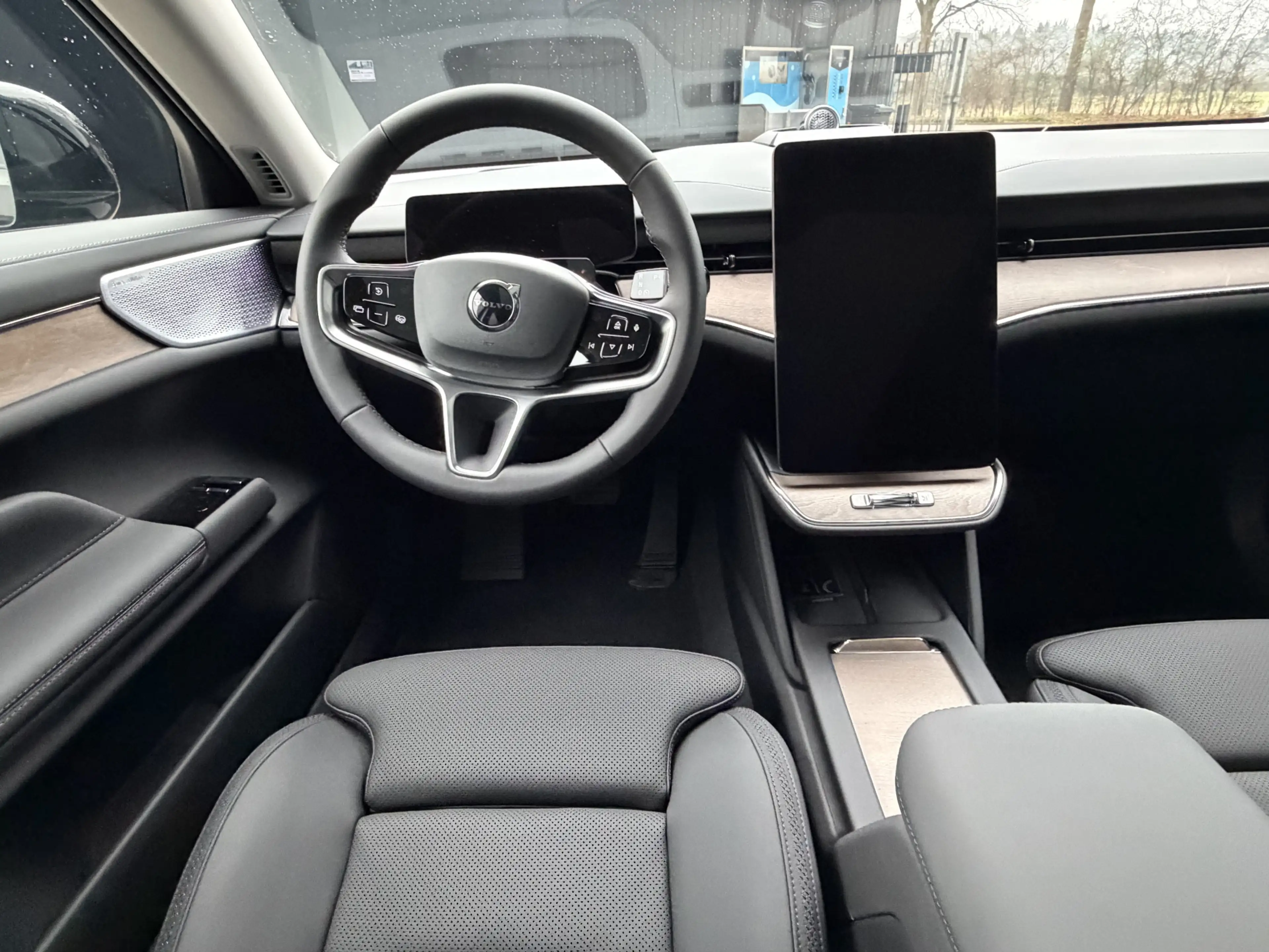 Volvo ES90 Single Motor Ext. R. Ultra Launch Edition 92 kWh P — photo 9