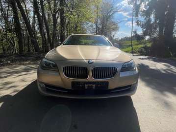 530d Touring Blue Performance Aut.