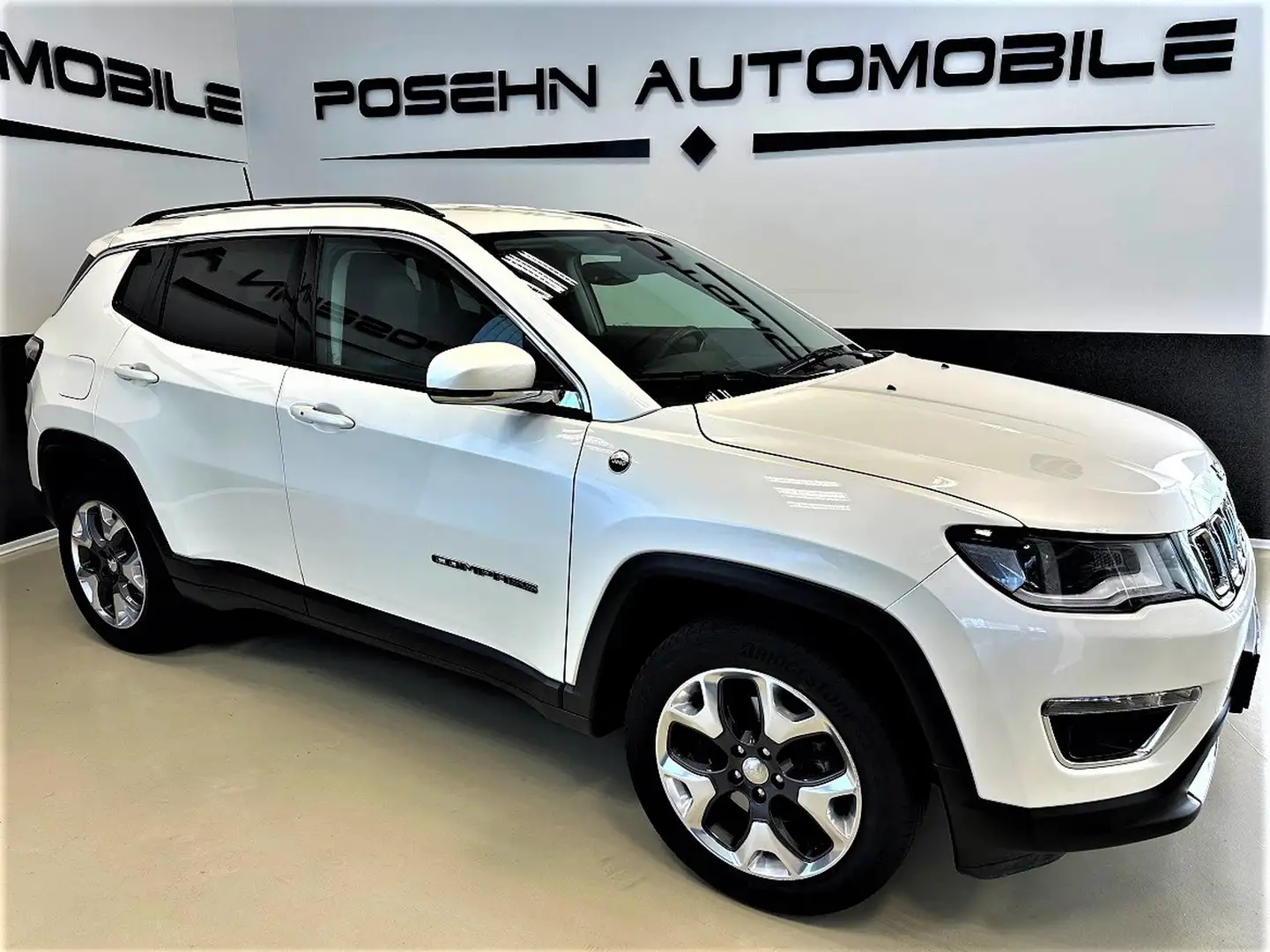 Jeep Compass 1.4 MultiAir Opening Edition 4WD Leder Navi Zilver - 1