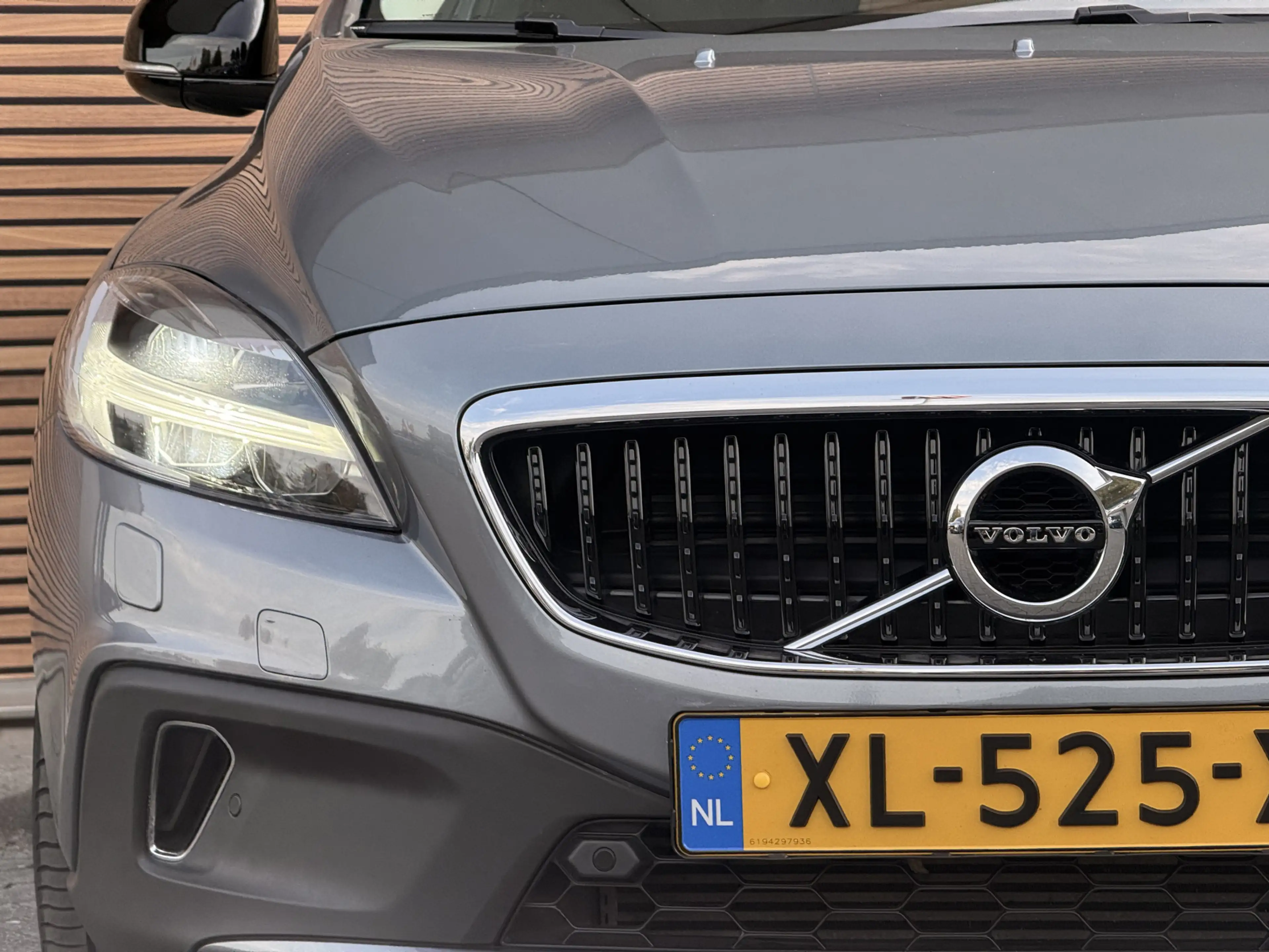 Volvo V40 Cross Country 1.5 T3 Polar+ Luxury — photo 11