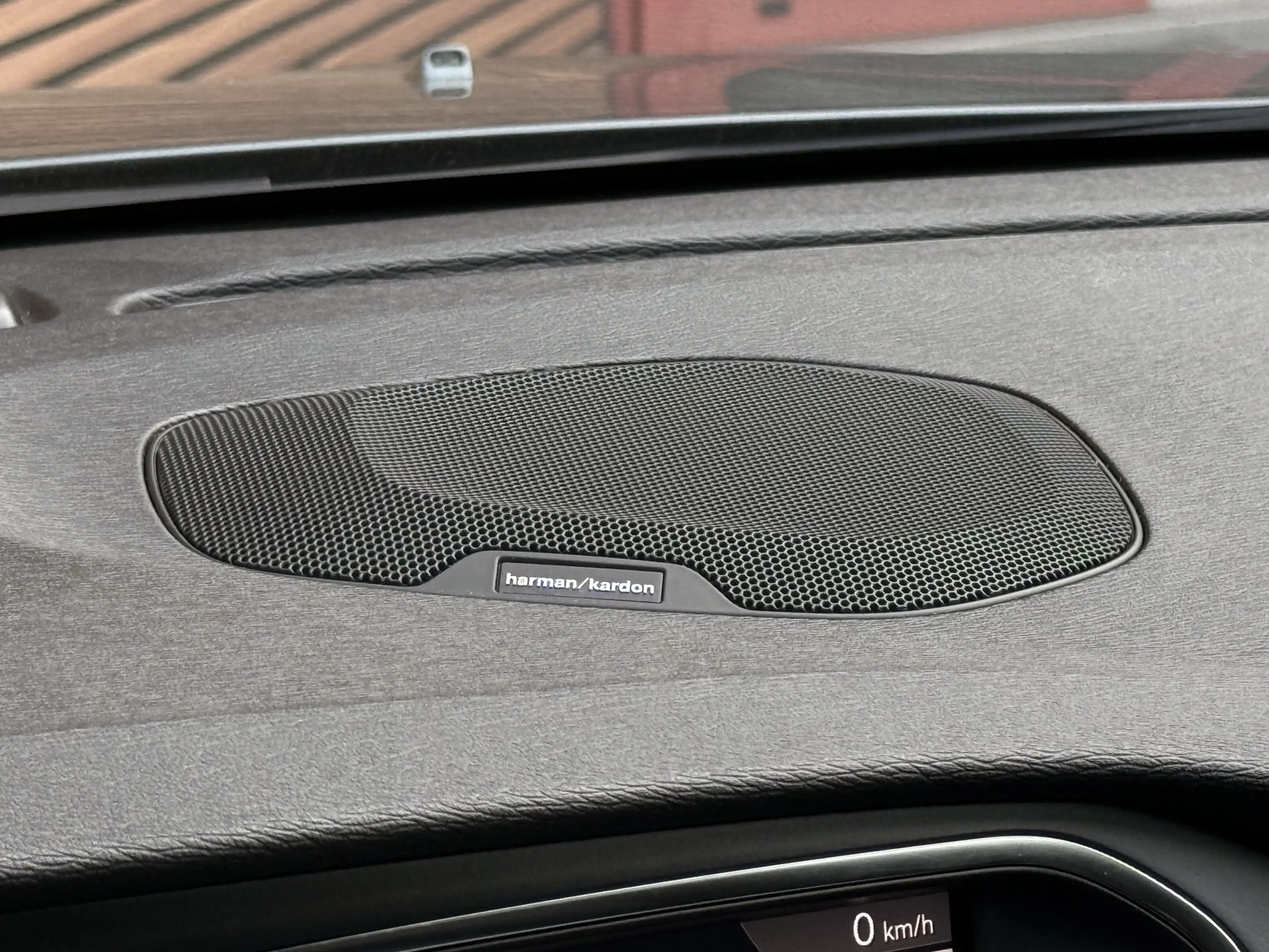Volvo V40 Cross Country 1.5 T3 Polar+ Luxury — photo 5
