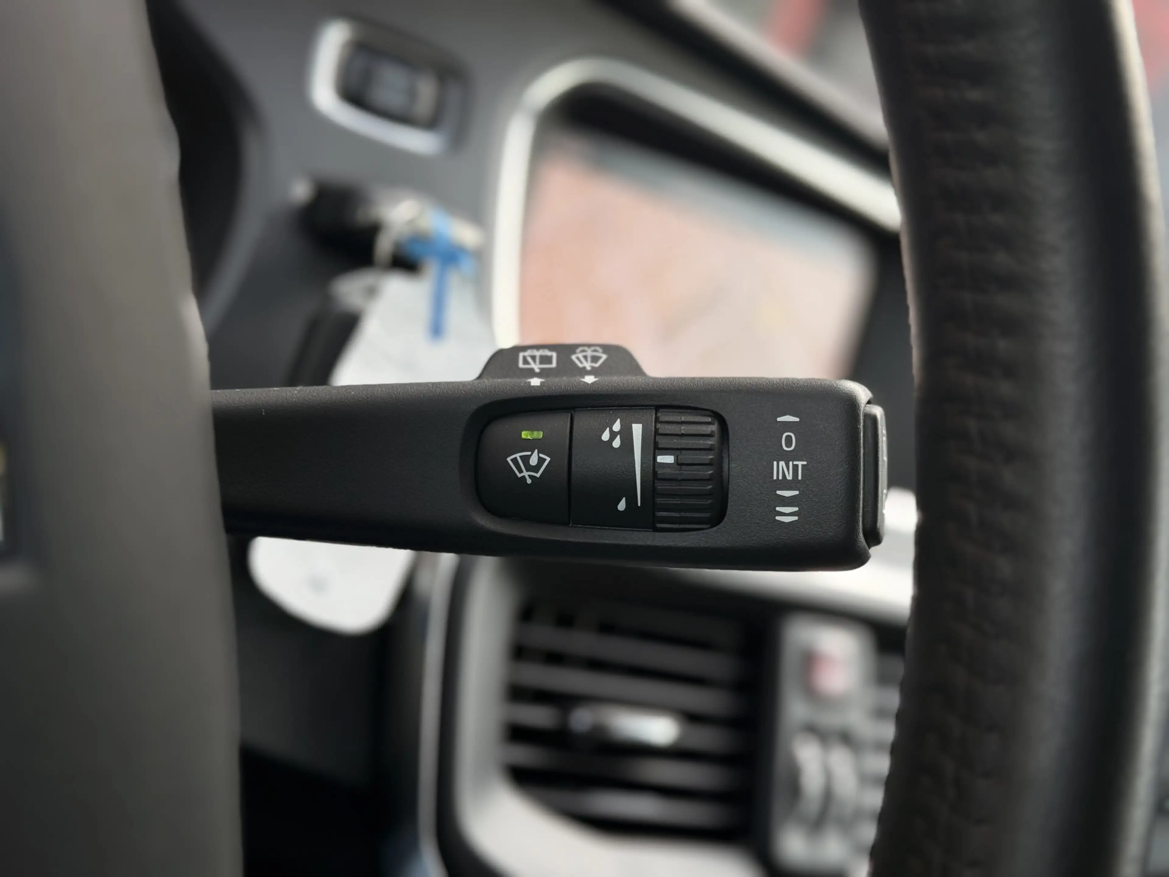 Volvo V40 Cross Country 1.5 T3 Polar+ Luxury — photo 30