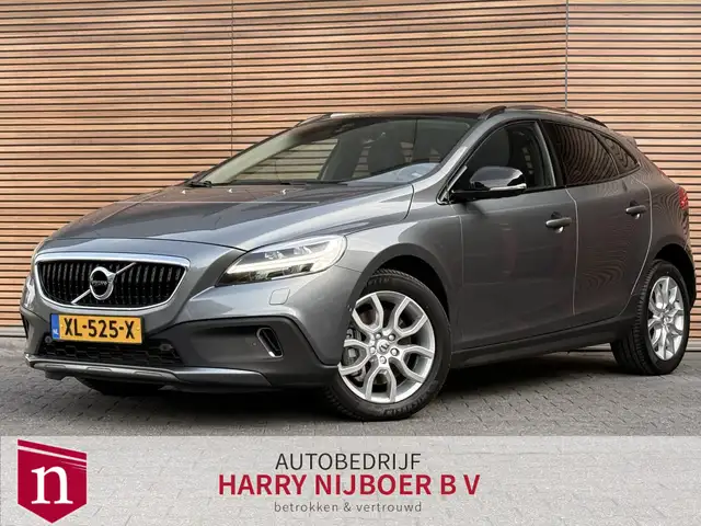 Volvo V40 Cross Country 1.5 T3 Polar+ Luxury Panodak / Leer / Memory / Har