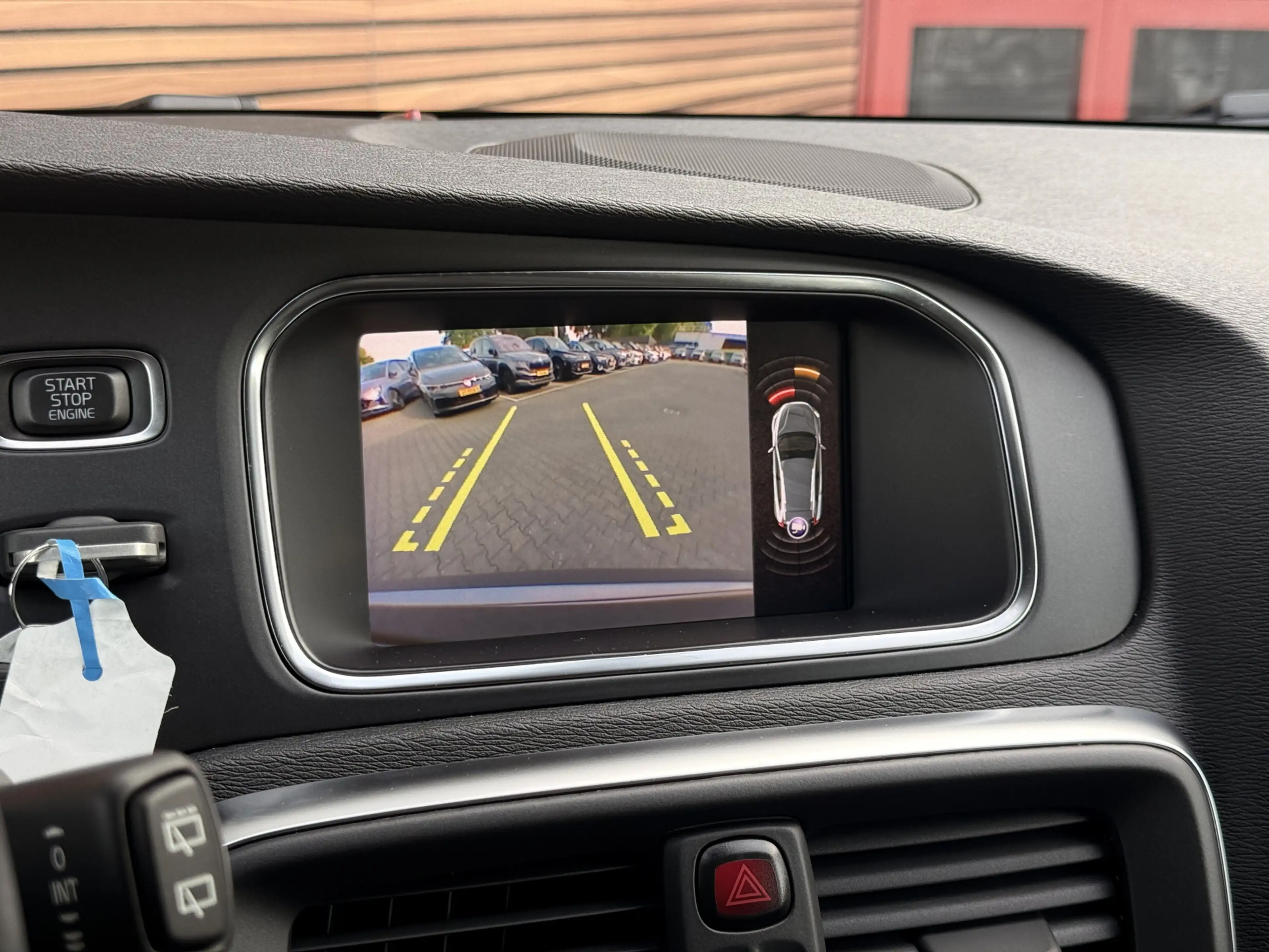 Volvo V40 Cross Country 1.5 T3 Polar+ Luxury — photo 34