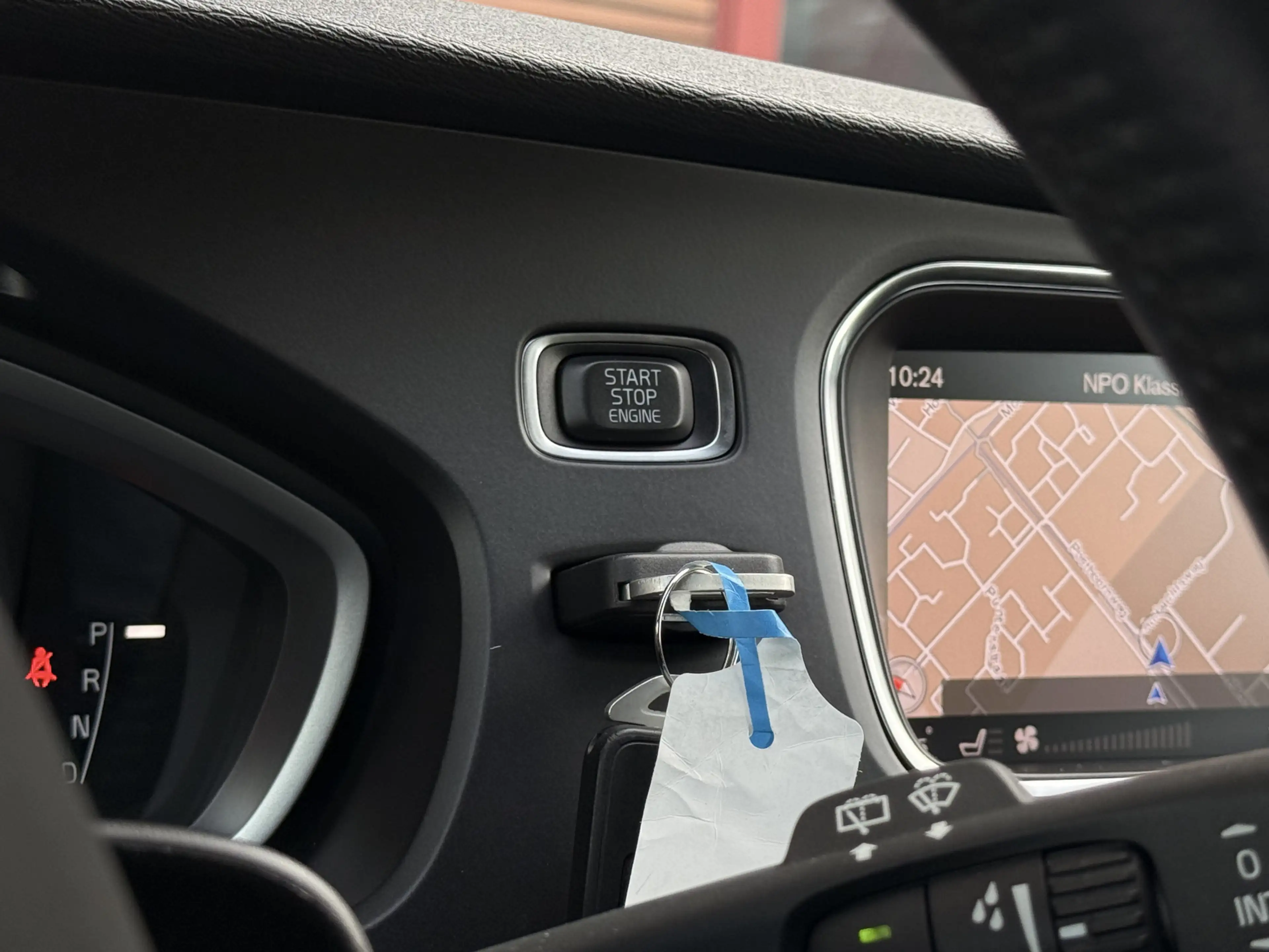 Volvo V40 Cross Country 1.5 T3 Polar+ Luxury — photo 31