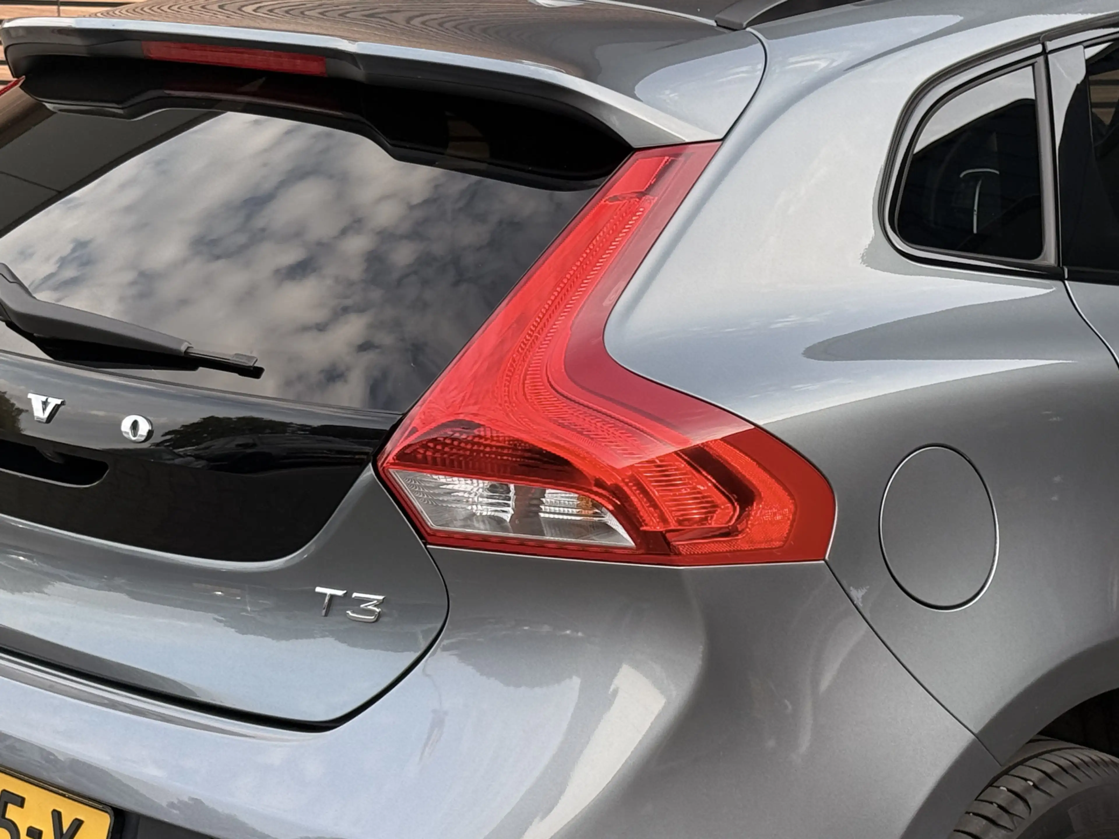 Volvo V40 Cross Country 1.5 T3 Polar+ Luxury — photo 22