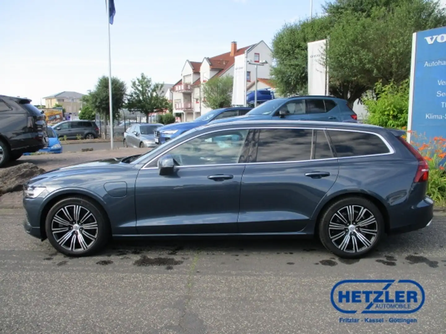 Volvo V60 T6 AWD Plus Bright Recharge Plug-In Hybrid 360 Gra Kék - 2