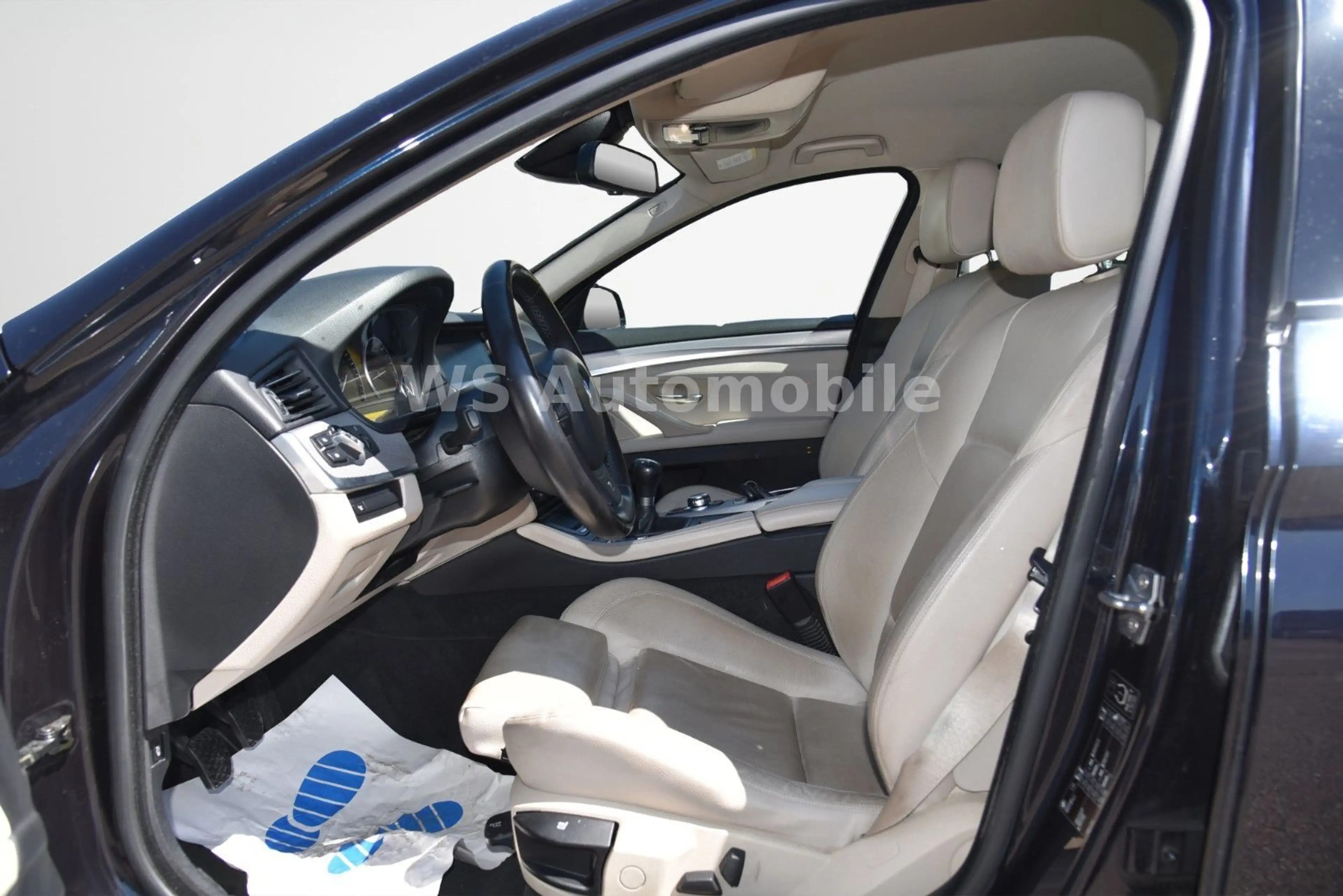 BMW 523 i Limousine **2.HAND/LEDER/M-SPORT** — photo 8