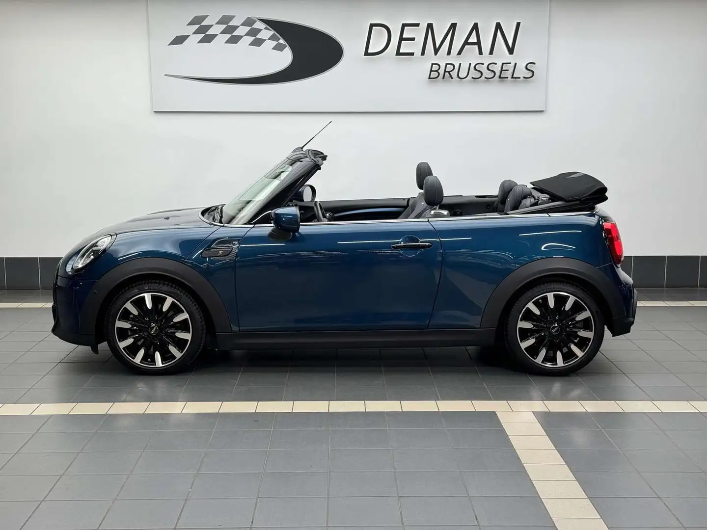 MINI Cooper S Cabrio Auto * SIDEWALK exclusive Edition * Camera * PTS Blauw - 2