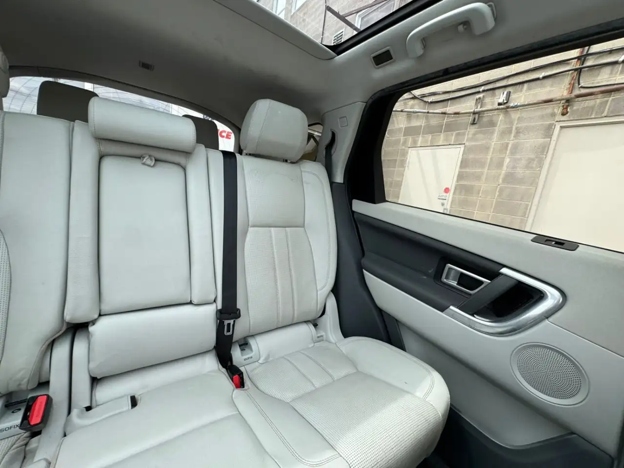 Land Rover Discovery Sport снимка Land Rover Discovery Sport