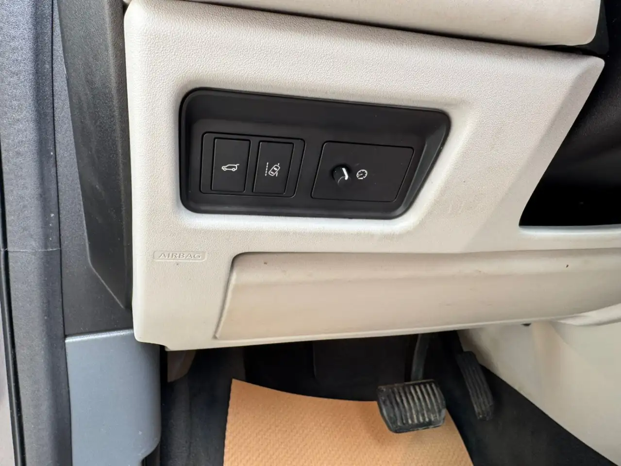 Land Rover Discovery Sport снимка Land Rover Discovery Sport