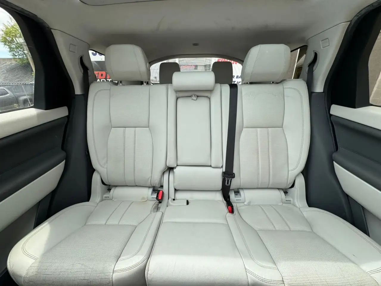 Land Rover Discovery Sport снимка Land Rover Discovery Sport