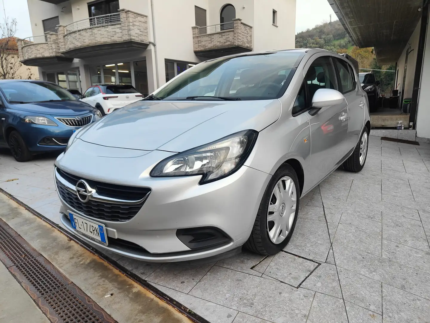 Opel Corsa 5p 1.3 cdti Advance (n-joy) 75cv Zilver - 1
