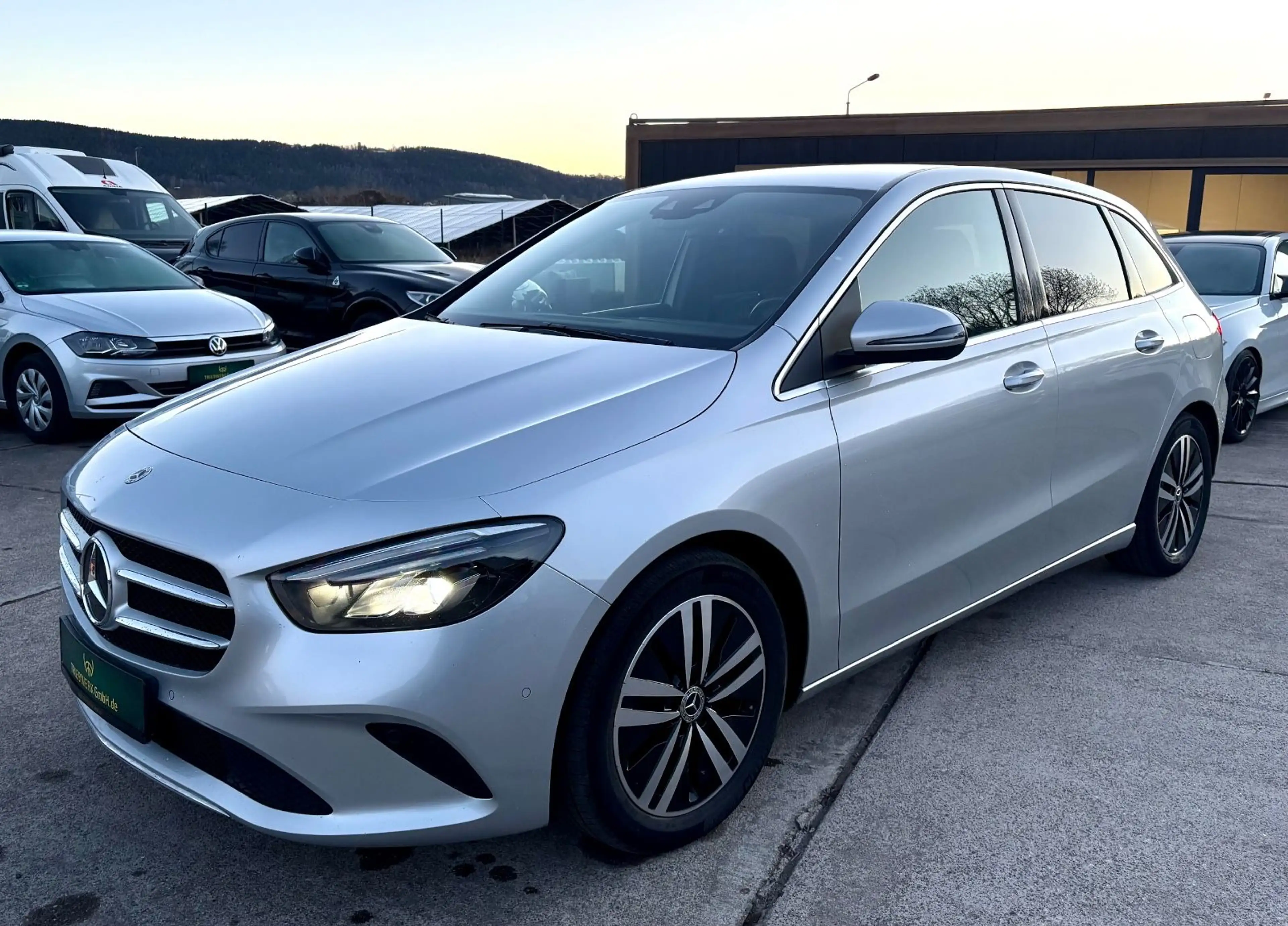Mercedes-Benz B 220 d Automatik LED Navi Leder Kamera DAB