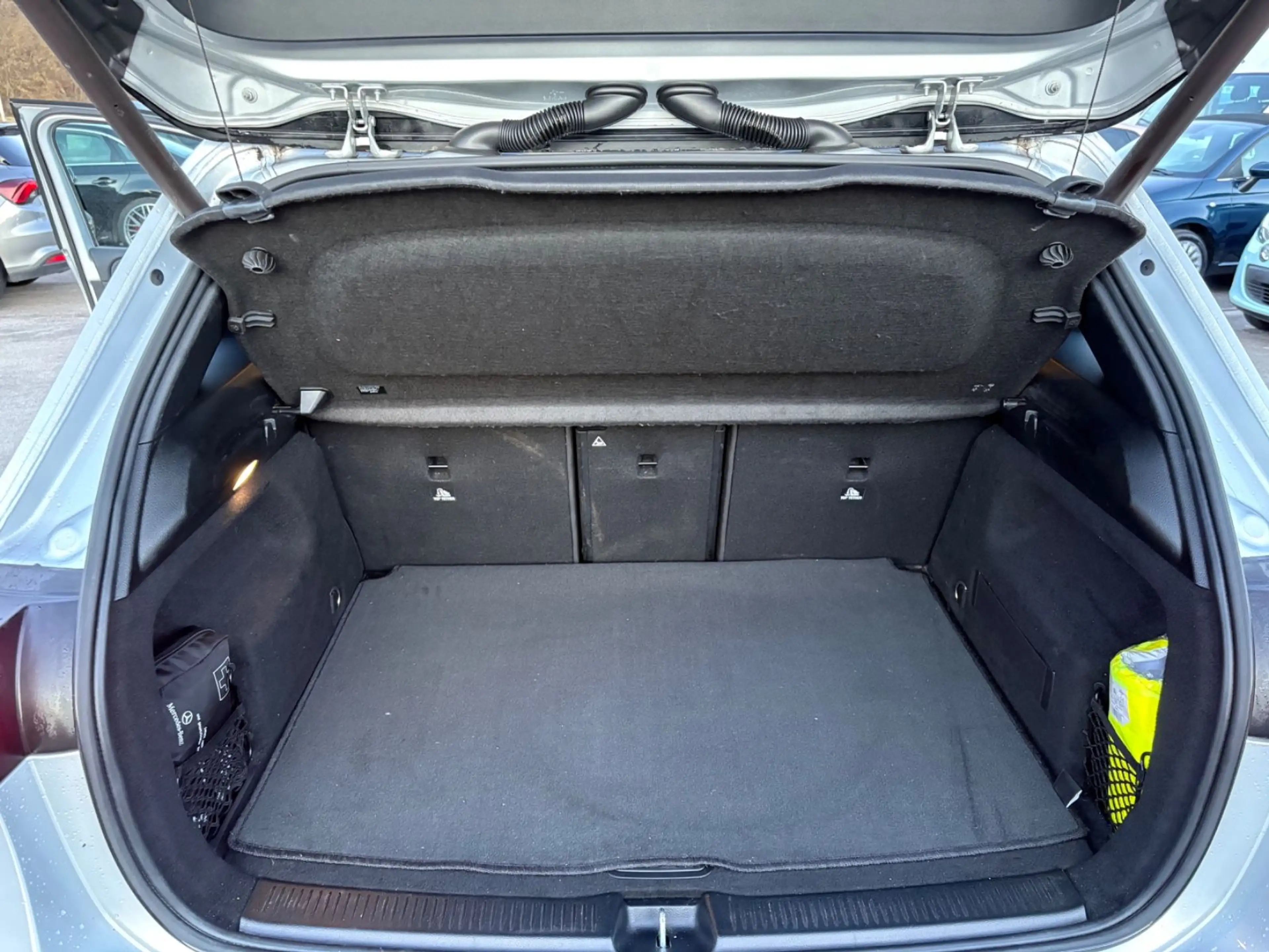 Mercedes-Benz B 220 d Automatik LED Navi Leder Kamera DAB — photo 14