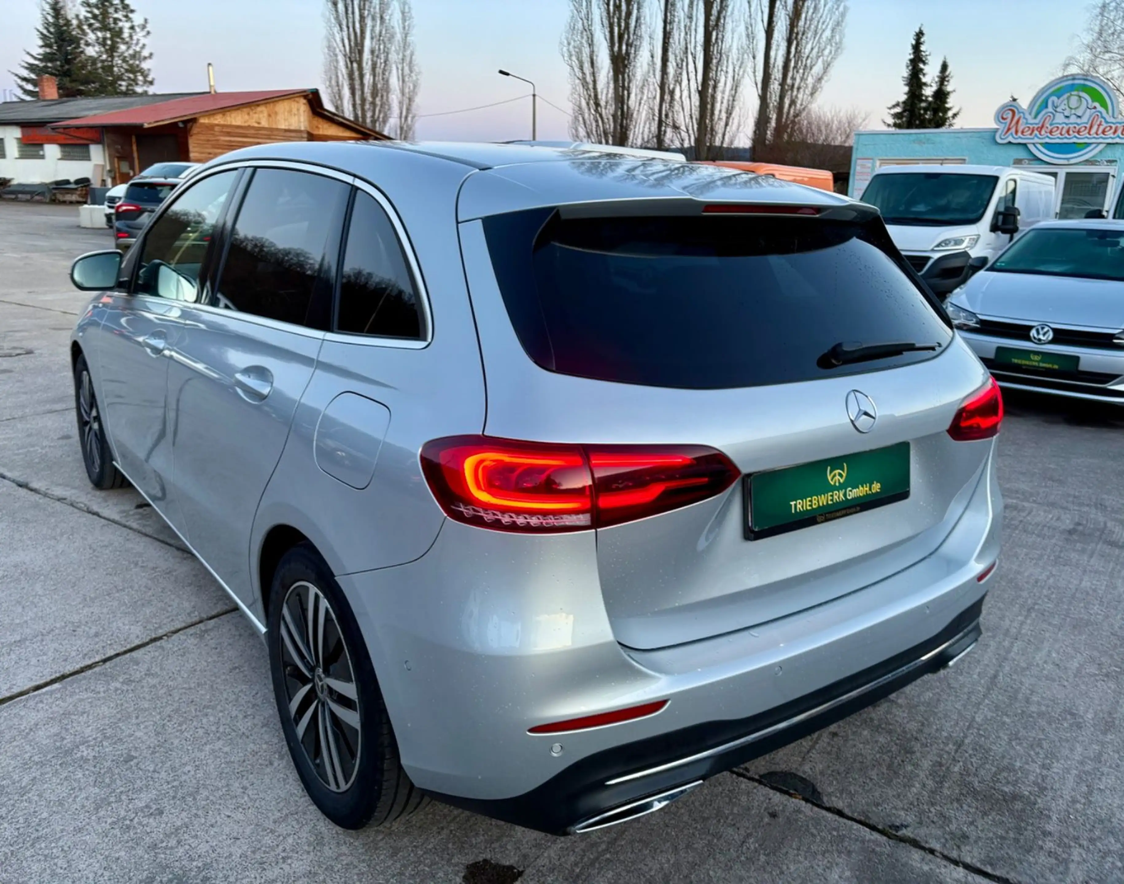 Mercedes-Benz B 220 d Automatik LED Navi Leder Kamera DAB — photo 7