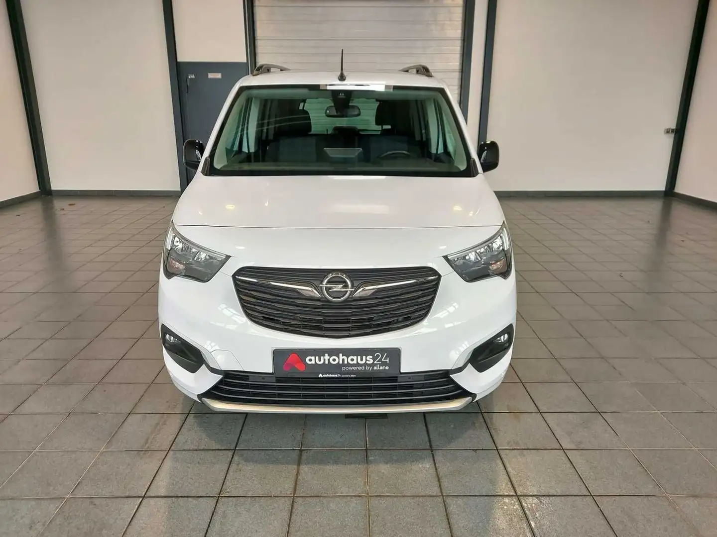 Opel Combo Life 1.5 D  Ultimate|Kamera|Sitzhzg|7-Sitz Weiß - 2
