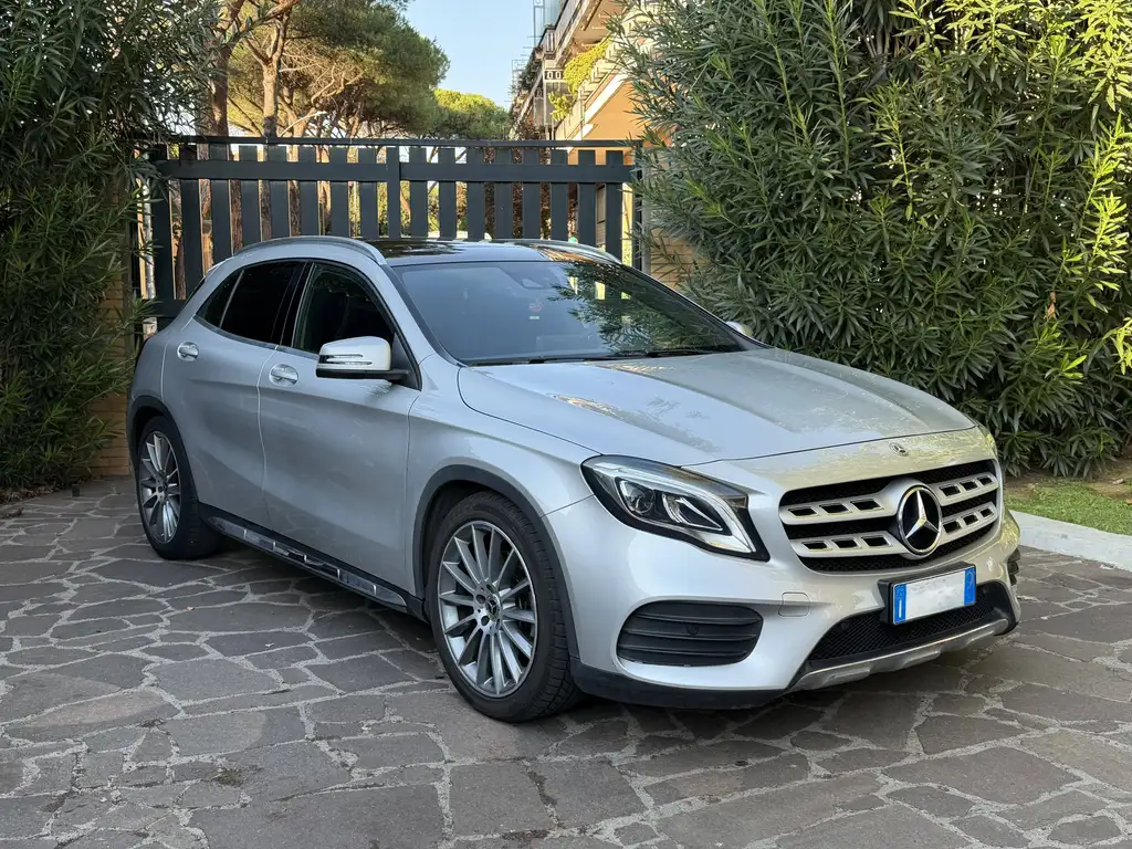 Mercedes-Benz GLA 220 2017 из Европы — купить под ключ