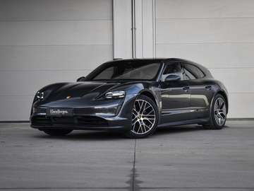 Sport Turismo / Perf. Bat. Plus / Porsche Approved