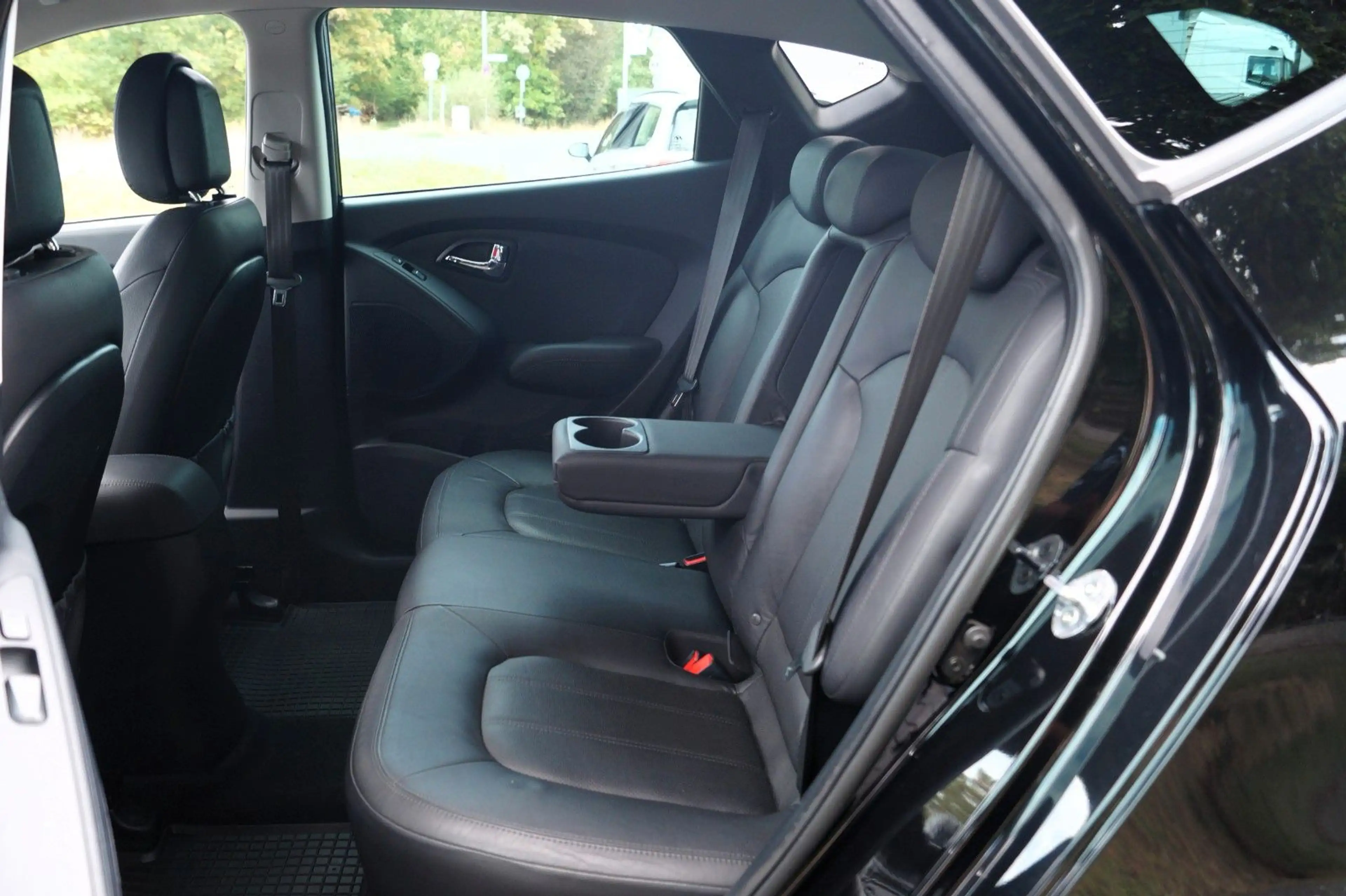 Hyundai iX35 Premium AWD/ Euro 5/ Leder/ SHZ/ KLIMA/ PDC — photo 9